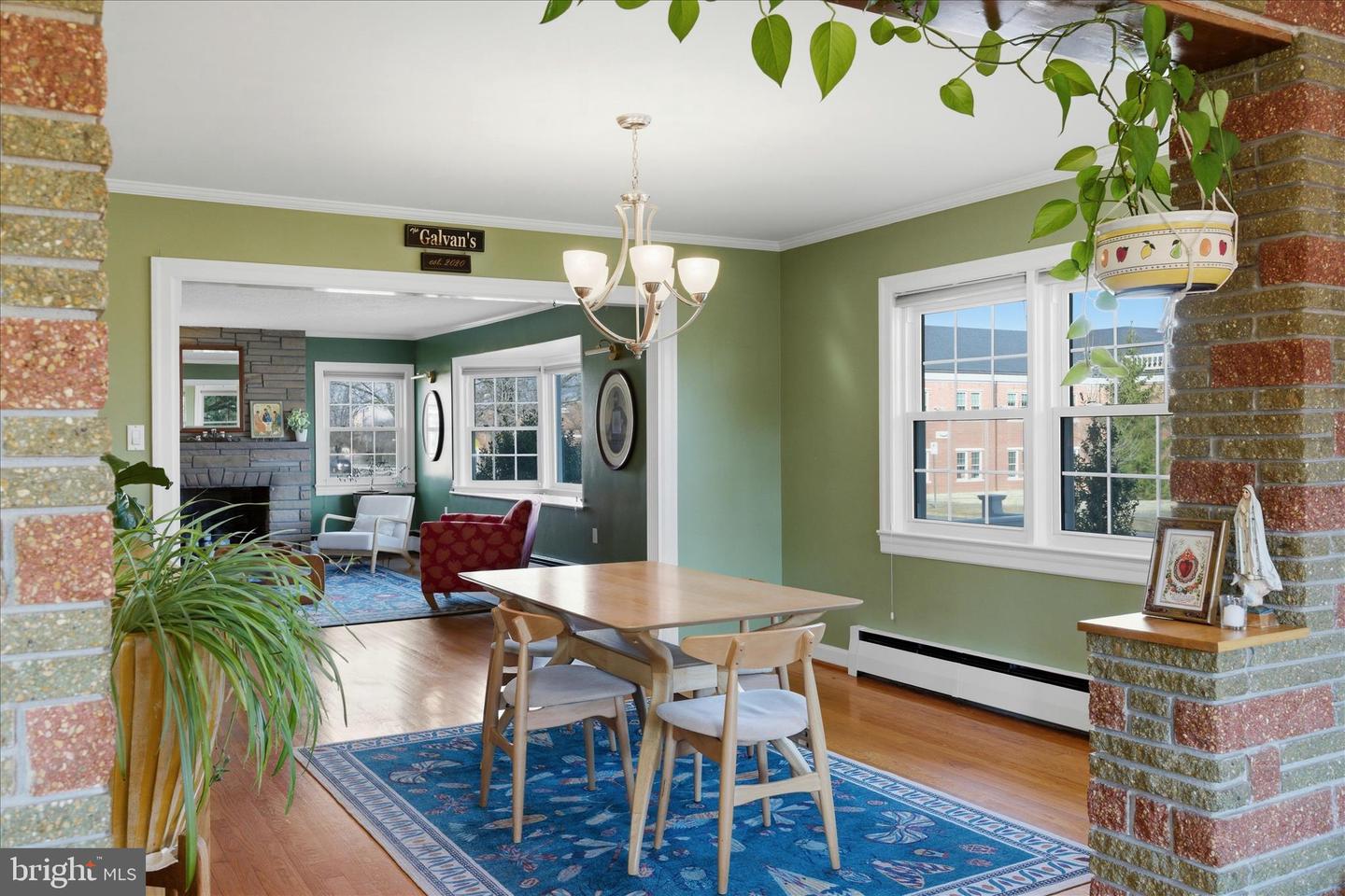 411 VAN FOSSEN ST, WINCHESTER, Virginia 22601, 5 Bedrooms Bedrooms, ,2 BathroomsBathrooms,Residential,For sale,411 VAN FOSSEN ST,VAWI2010068 MLS # VAWI2010068