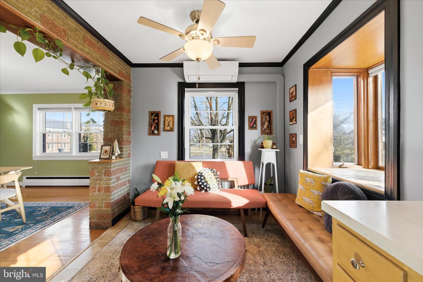 411 VAN FOSSEN ST, WINCHESTER, Virginia 22601, 5 Bedrooms Bedrooms, ,2 BathroomsBathrooms,Residential,For sale,411 VAN FOSSEN ST,VAWI2010068 MLS # VAWI2010068