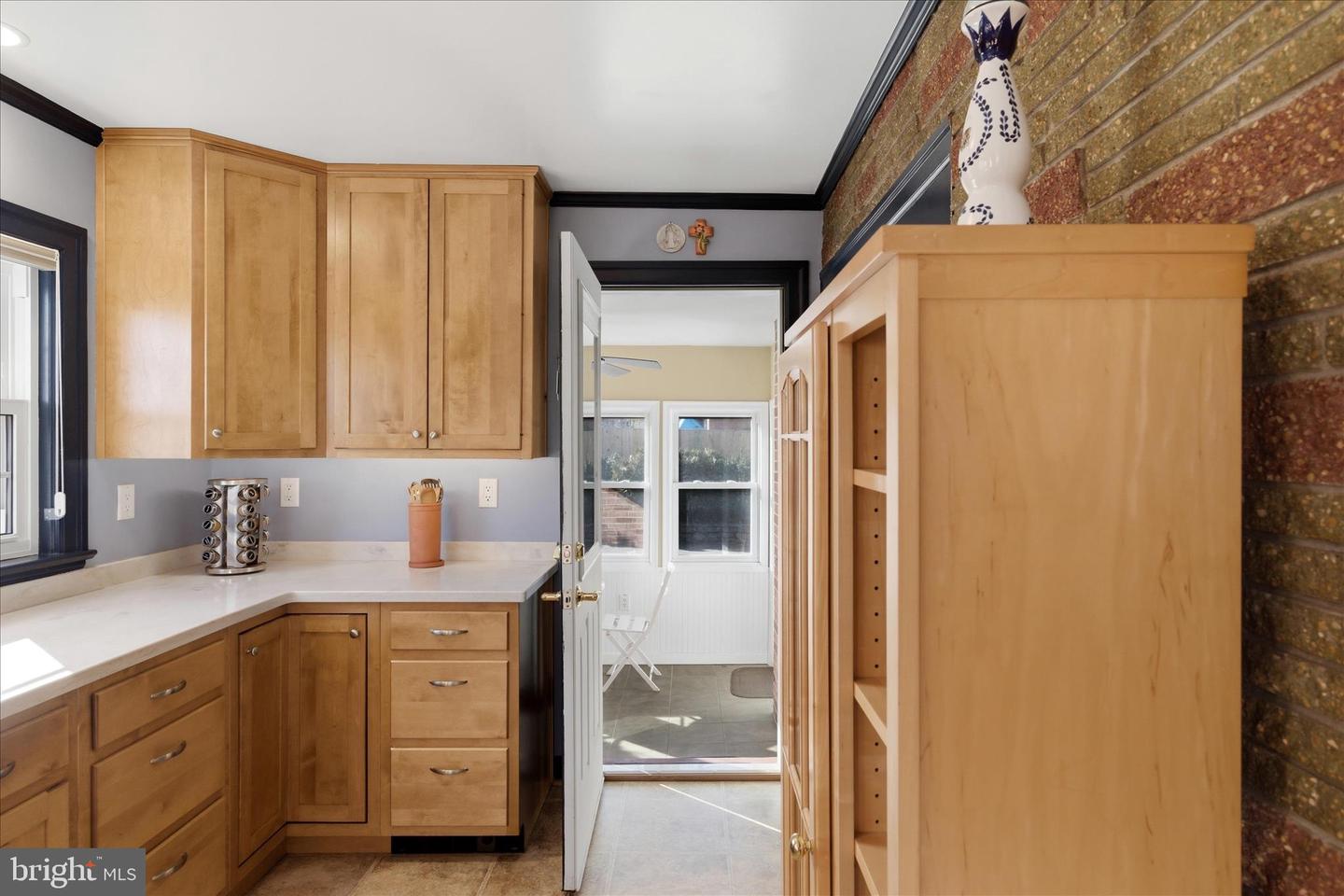 411 VAN FOSSEN ST, WINCHESTER, Virginia 22601, 5 Bedrooms Bedrooms, ,2 BathroomsBathrooms,Residential,For sale,411 VAN FOSSEN ST,VAWI2010068 MLS # VAWI2010068