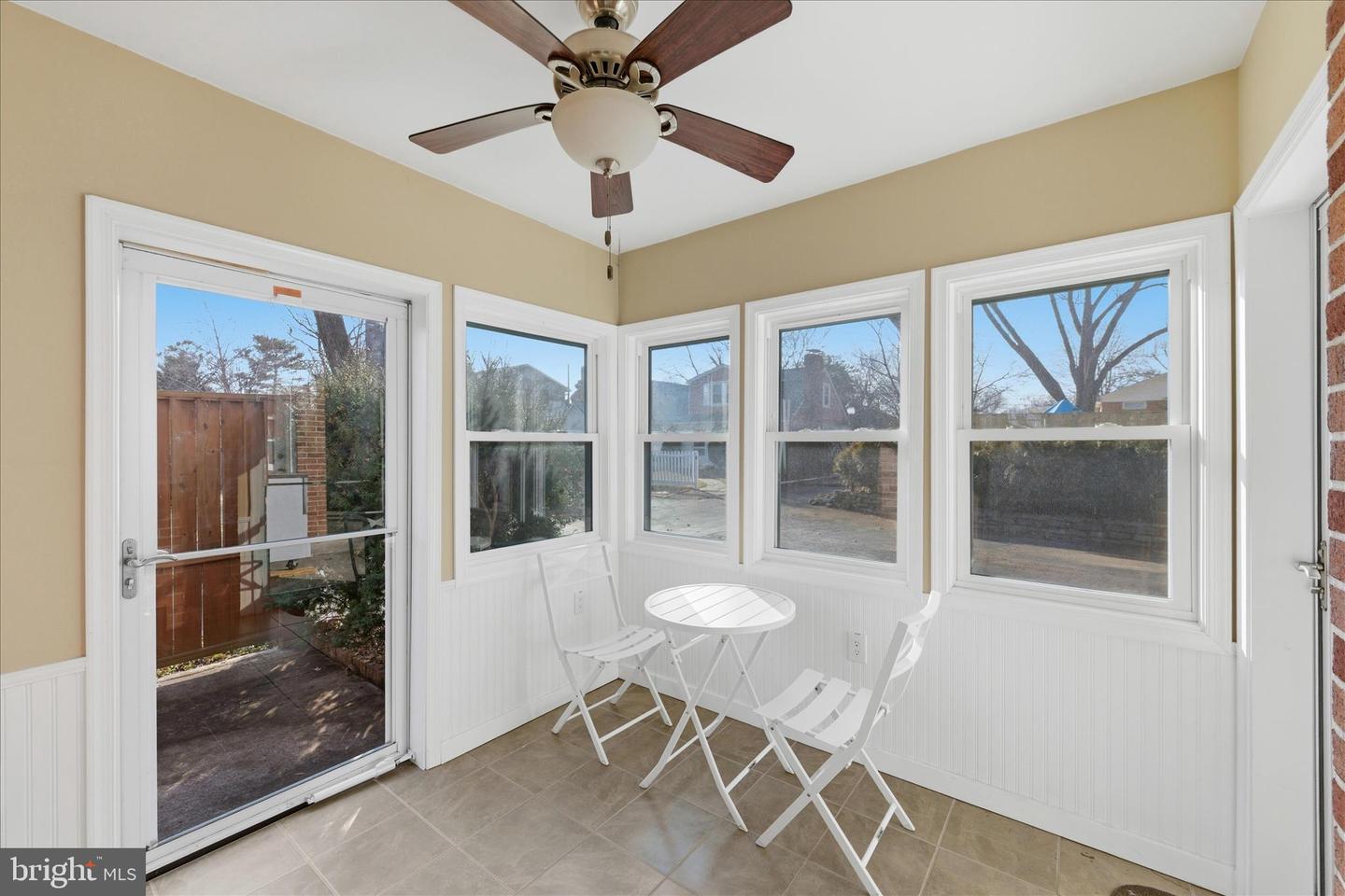 411 VAN FOSSEN ST, WINCHESTER, Virginia 22601, 5 Bedrooms Bedrooms, ,2 BathroomsBathrooms,Residential,For sale,411 VAN FOSSEN ST,VAWI2010068 MLS # VAWI2010068