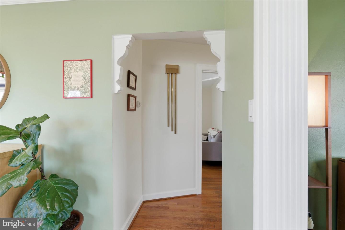 411 VAN FOSSEN ST, WINCHESTER, Virginia 22601, 5 Bedrooms Bedrooms, ,2 BathroomsBathrooms,Residential,For sale,411 VAN FOSSEN ST,VAWI2010068 MLS # VAWI2010068