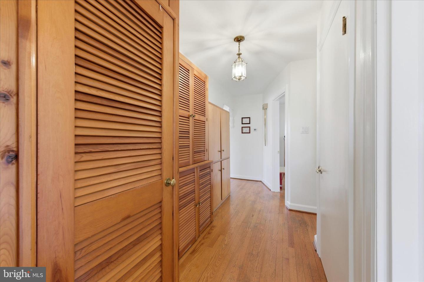 411 VAN FOSSEN ST, WINCHESTER, Virginia 22601, 5 Bedrooms Bedrooms, ,2 BathroomsBathrooms,Residential,For sale,411 VAN FOSSEN ST,VAWI2010068 MLS # VAWI2010068