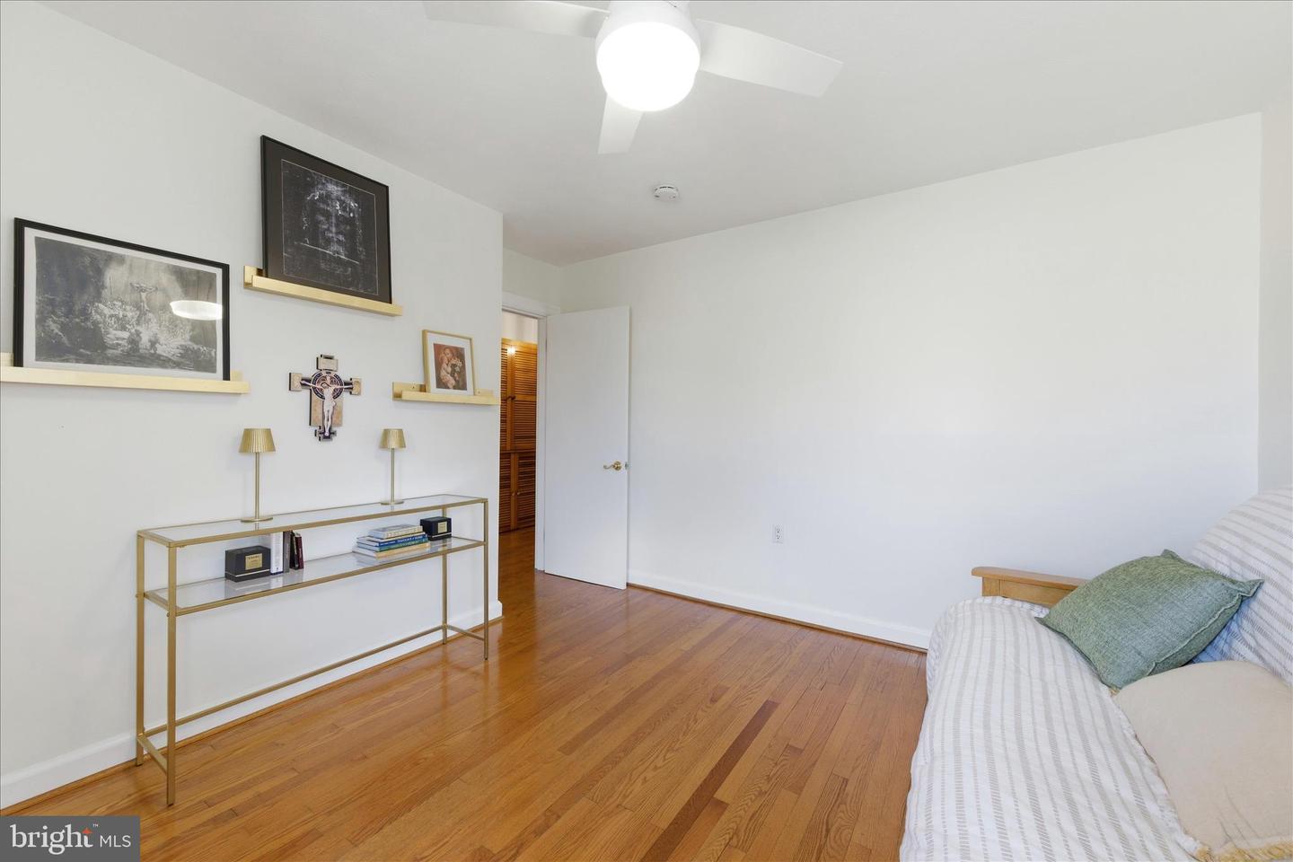 411 VAN FOSSEN ST, WINCHESTER, Virginia 22601, 5 Bedrooms Bedrooms, ,2 BathroomsBathrooms,Residential,For sale,411 VAN FOSSEN ST,VAWI2010068 MLS # VAWI2010068