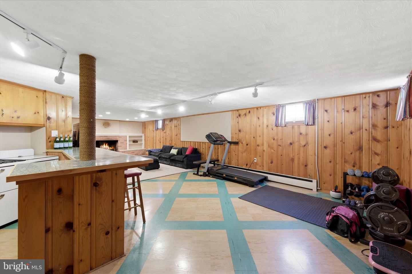 411 VAN FOSSEN ST, WINCHESTER, Virginia 22601, 5 Bedrooms Bedrooms, ,2 BathroomsBathrooms,Residential,For sale,411 VAN FOSSEN ST,VAWI2010068 MLS # VAWI2010068