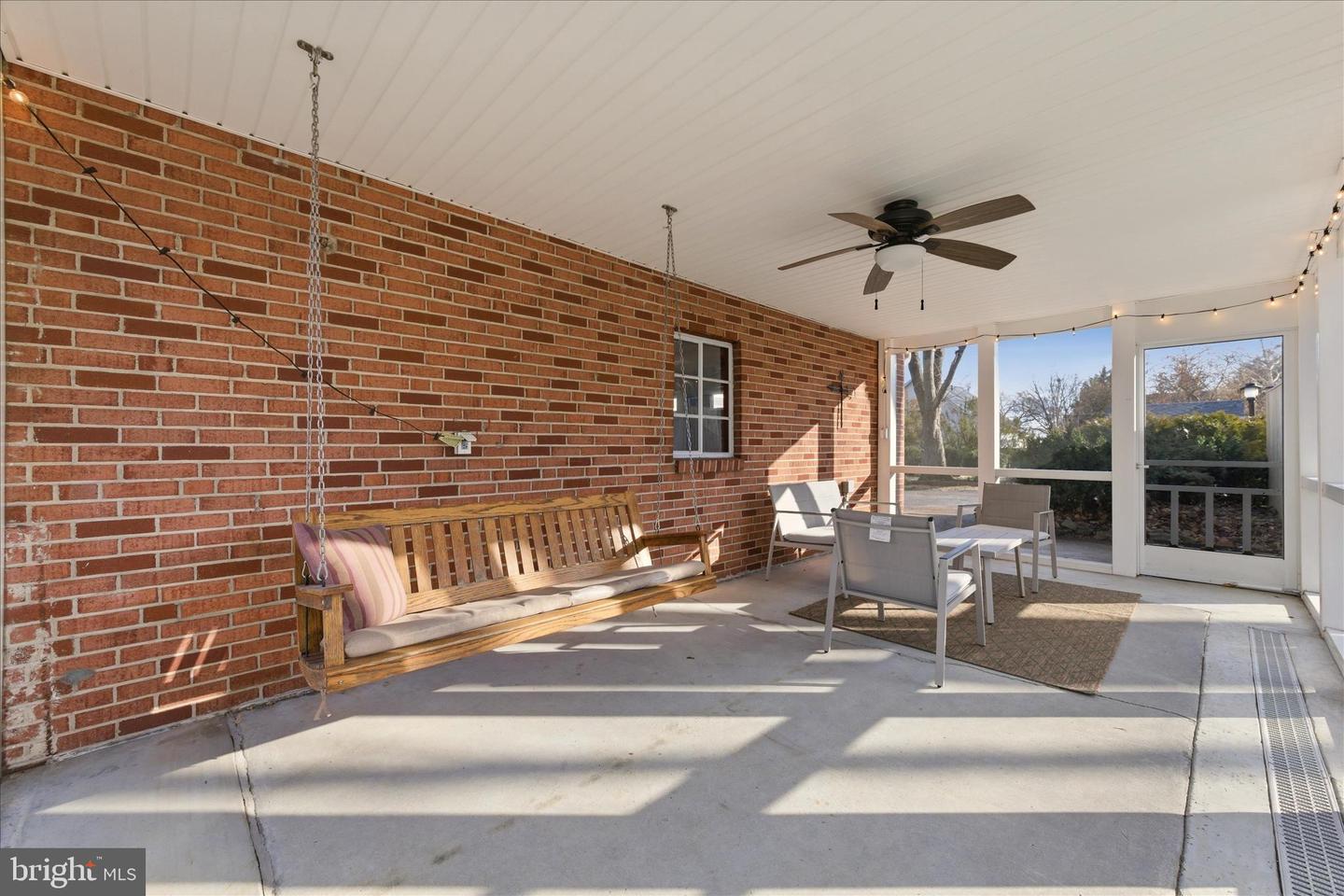 411 VAN FOSSEN ST, WINCHESTER, Virginia 22601, 5 Bedrooms Bedrooms, ,2 BathroomsBathrooms,Residential,For sale,411 VAN FOSSEN ST,VAWI2010068 MLS # VAWI2010068