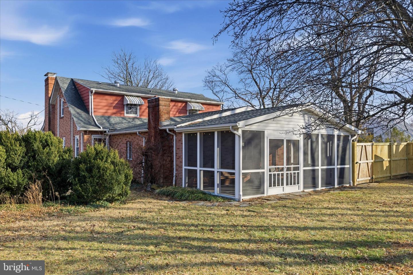 411 VAN FOSSEN ST, WINCHESTER, Virginia 22601, 5 Bedrooms Bedrooms, ,2 BathroomsBathrooms,Residential,For sale,411 VAN FOSSEN ST,VAWI2010068 MLS # VAWI2010068