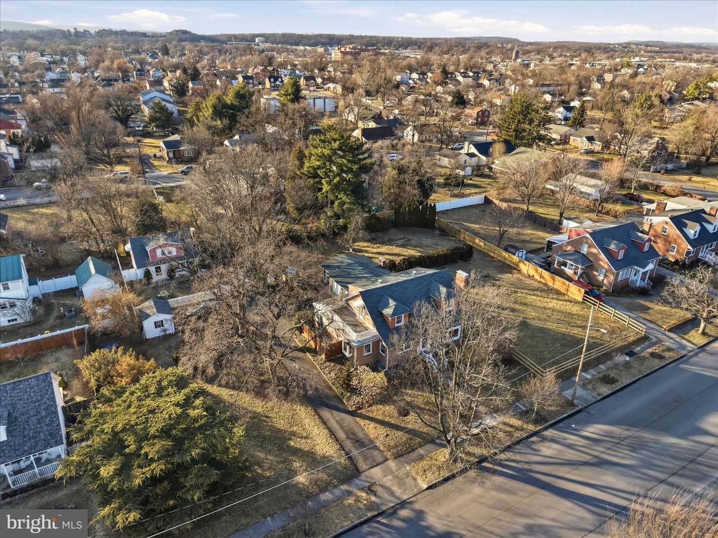 411 VAN FOSSEN ST, WINCHESTER, Virginia 22601, 5 Bedrooms Bedrooms, ,2 BathroomsBathrooms,Residential,For sale,411 VAN FOSSEN ST,VAWI2010068 MLS # VAWI2010068