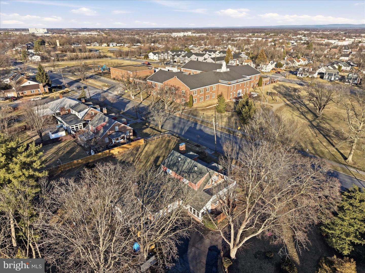 411 VAN FOSSEN ST, WINCHESTER, Virginia 22601, 5 Bedrooms Bedrooms, ,2 BathroomsBathrooms,Residential,For sale,411 VAN FOSSEN ST,VAWI2010068 MLS # VAWI2010068