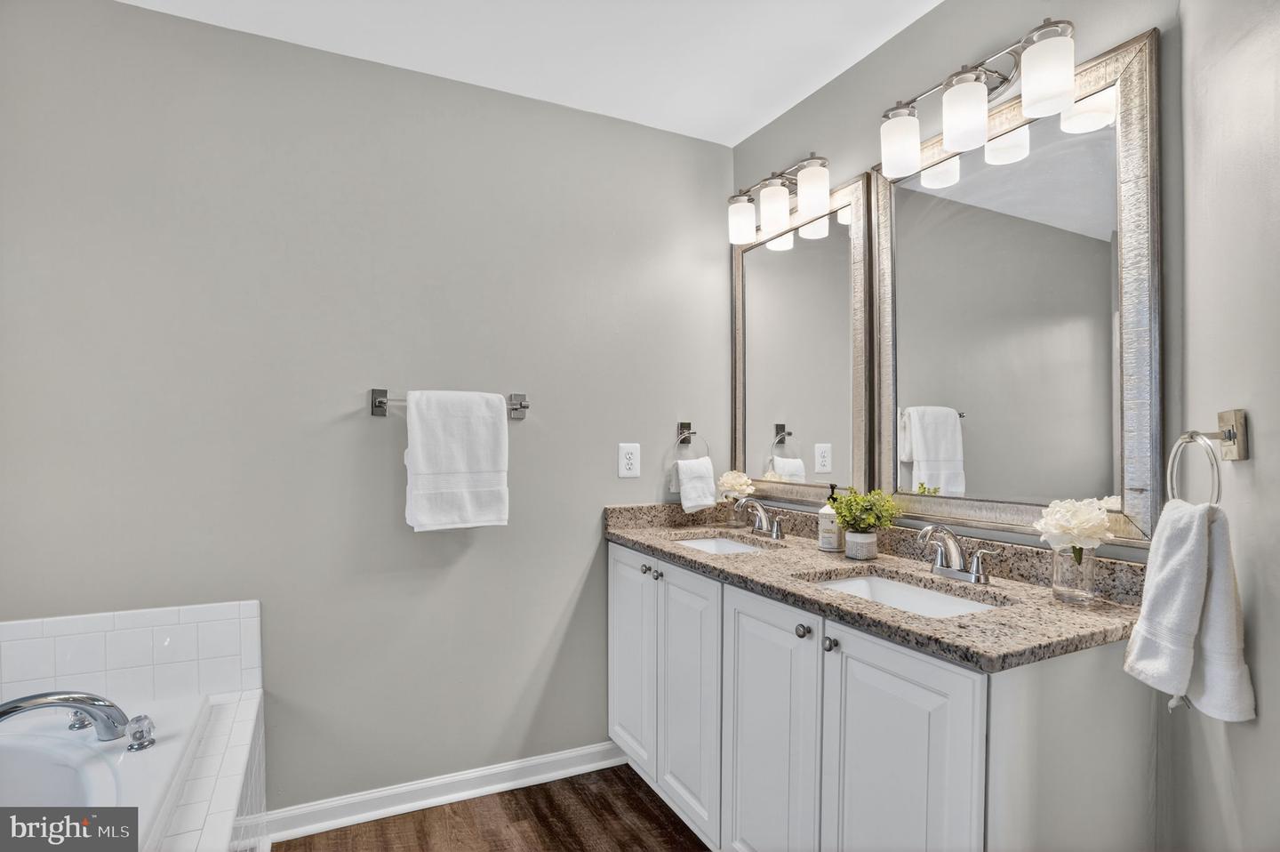 15976 CANADA GOOSE LOOP, WOODBRIDGE, Virginia 22191, 3 Bedrooms Bedrooms, ,2 BathroomsBathrooms,Residential,For sale,15976 CANADA GOOSE LOOP,VAPW2113434 MLS # VAPW2113434