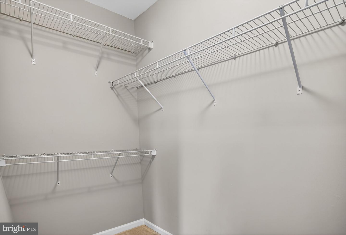 15976 CANADA GOOSE LOOP, WOODBRIDGE, Virginia 22191, 3 Bedrooms Bedrooms, ,2 BathroomsBathrooms,Residential,For sale,15976 CANADA GOOSE LOOP,VAPW2113434 MLS # VAPW2113434