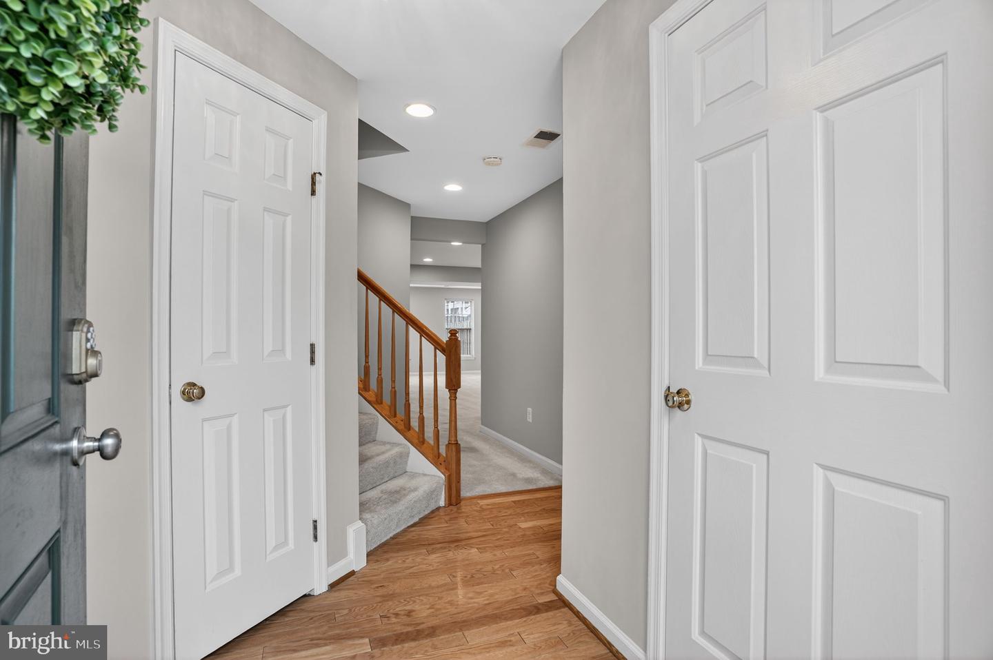 15976 CANADA GOOSE LOOP, WOODBRIDGE, Virginia 22191, 3 Bedrooms Bedrooms, ,2 BathroomsBathrooms,Residential,For sale,15976 CANADA GOOSE LOOP,VAPW2113434 MLS # VAPW2113434