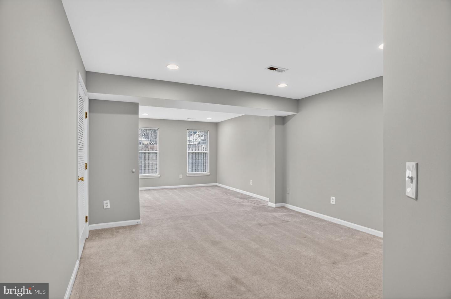 15976 CANADA GOOSE LOOP, WOODBRIDGE, Virginia 22191, 3 Bedrooms Bedrooms, ,2 BathroomsBathrooms,Residential,For sale,15976 CANADA GOOSE LOOP,VAPW2113434 MLS # VAPW2113434