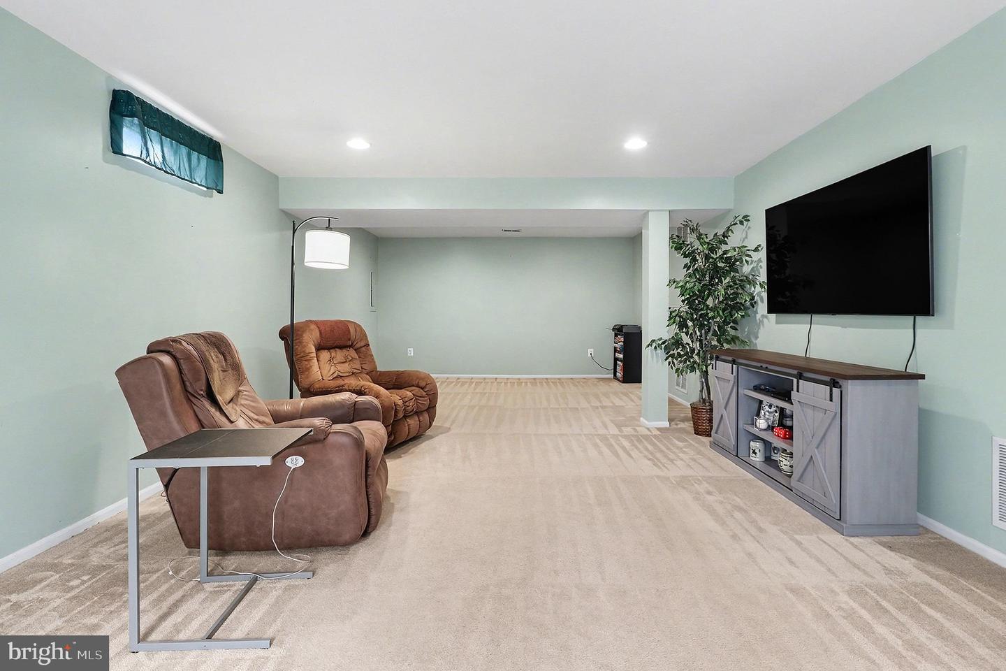 6 SUMMERFIELD LN, FREDERICKSBURG, Virginia 22405, 4 Bedrooms Bedrooms, ,3 BathroomsBathrooms,Residential,For sale,6 SUMMERFIELD LN,VAST2046512 MLS # VAST2046512