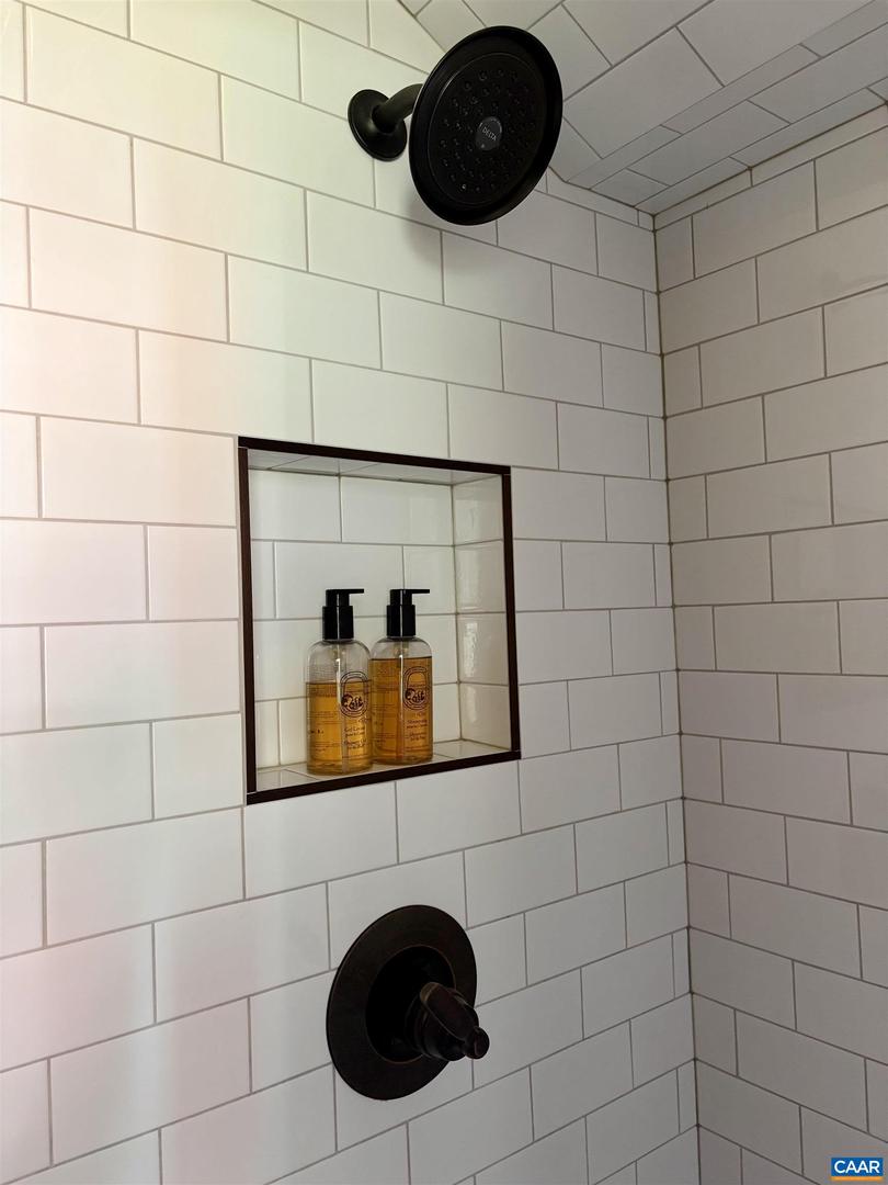 899 WARES GAP RD, MONROE, Virginia 24574, 1 Bedroom Bedrooms, ,1 BathroomBathrooms,Residential,For sale,899 WARES GAP RD,673824 MLS # 673824