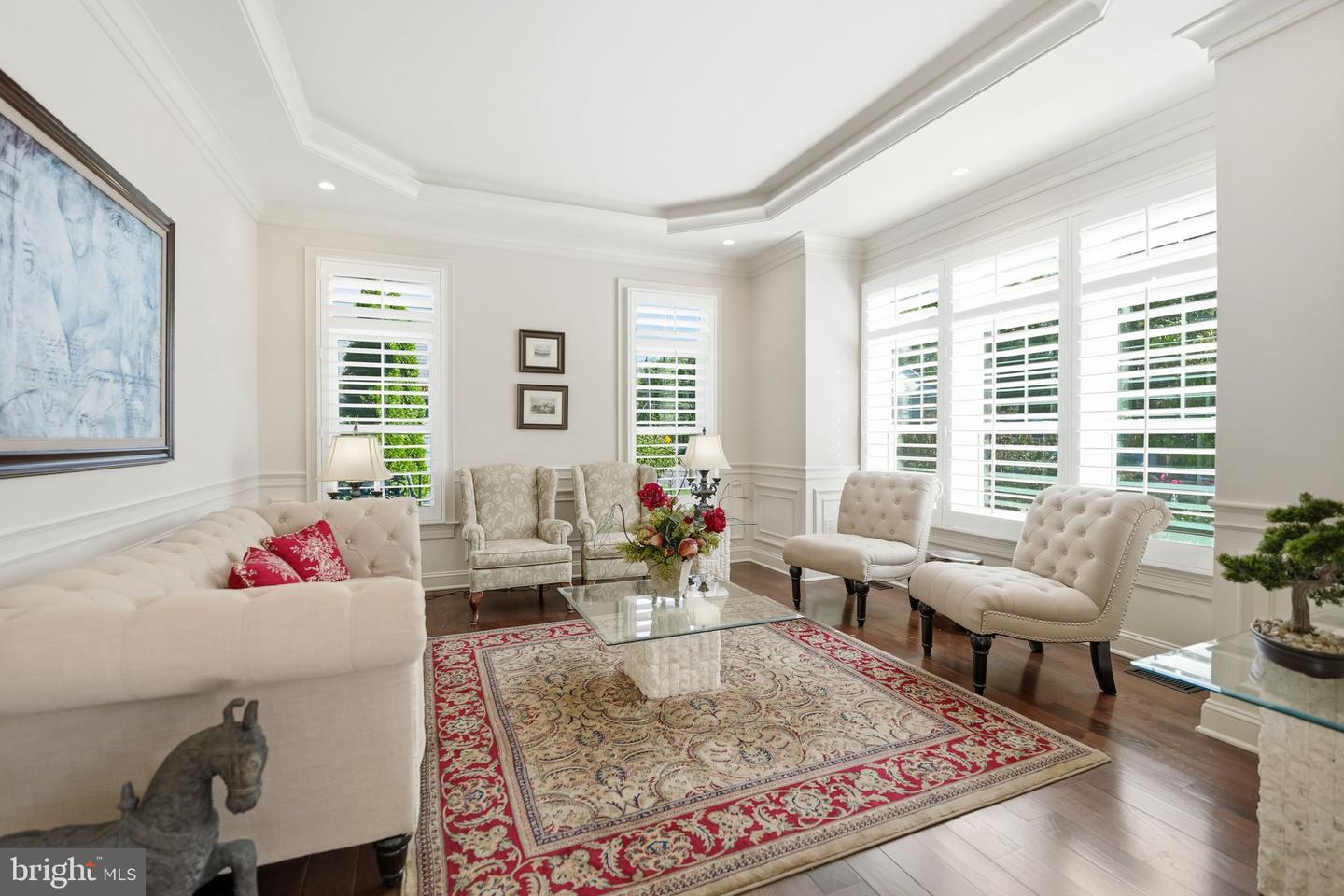 609 KINGSLEY RD SW, VIENNA, Virginia 22180, 7 Bedrooms Bedrooms, ,6 BathroomsBathrooms,Residential,For sale,609 KINGSLEY RD SW,VAFX2293560 MLS # VAFX2293560