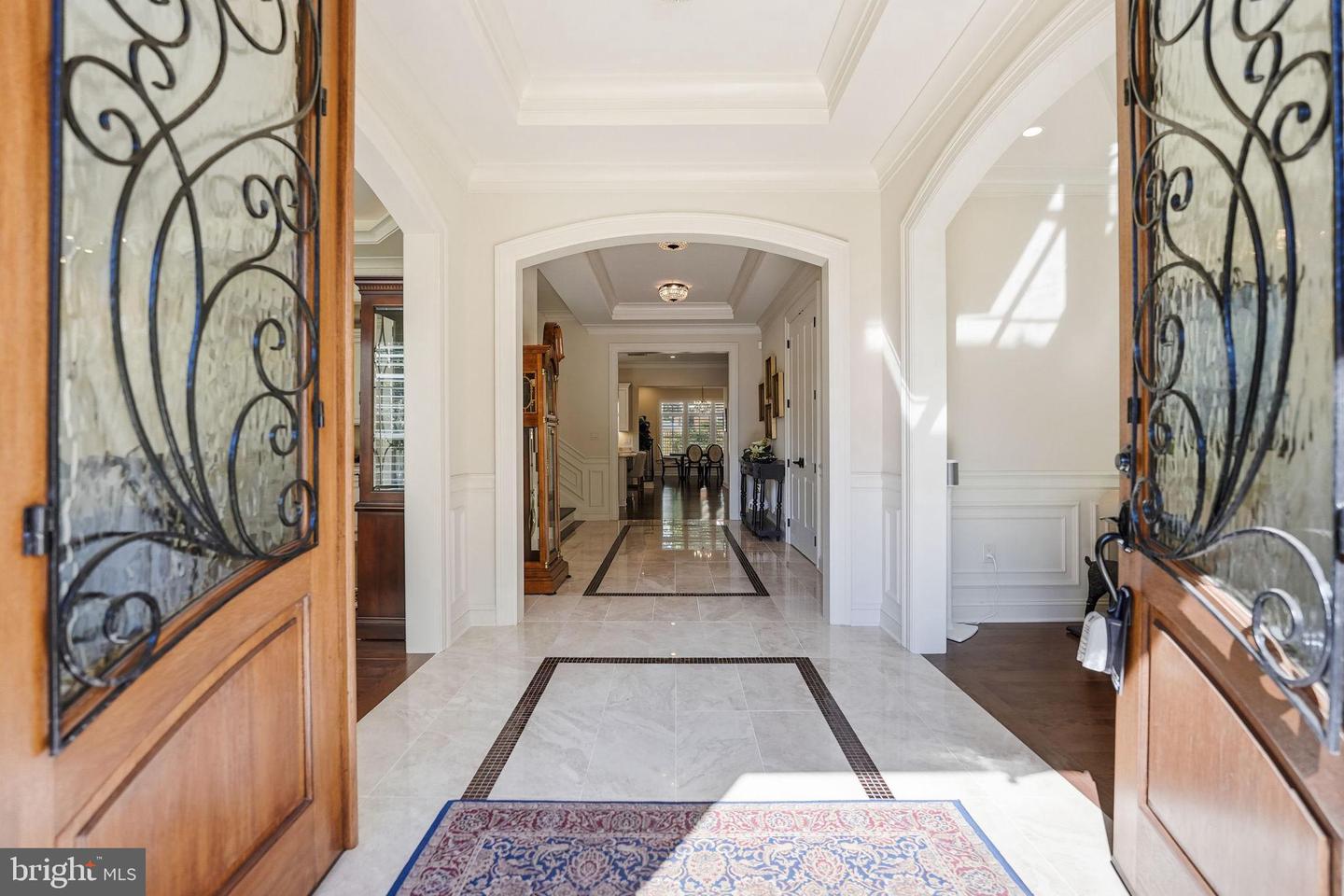 609 KINGSLEY RD SW, VIENNA, Virginia 22180, 7 Bedrooms Bedrooms, ,6 BathroomsBathrooms,Residential,For sale,609 KINGSLEY RD SW,VAFX2293560 MLS # VAFX2293560