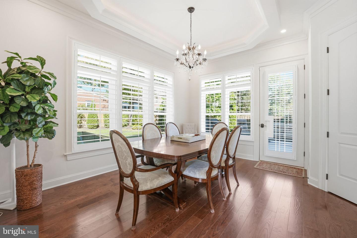 609 KINGSLEY RD SW, VIENNA, Virginia 22180, 7 Bedrooms Bedrooms, ,6 BathroomsBathrooms,Residential,For sale,609 KINGSLEY RD SW,VAFX2293560 MLS # VAFX2293560