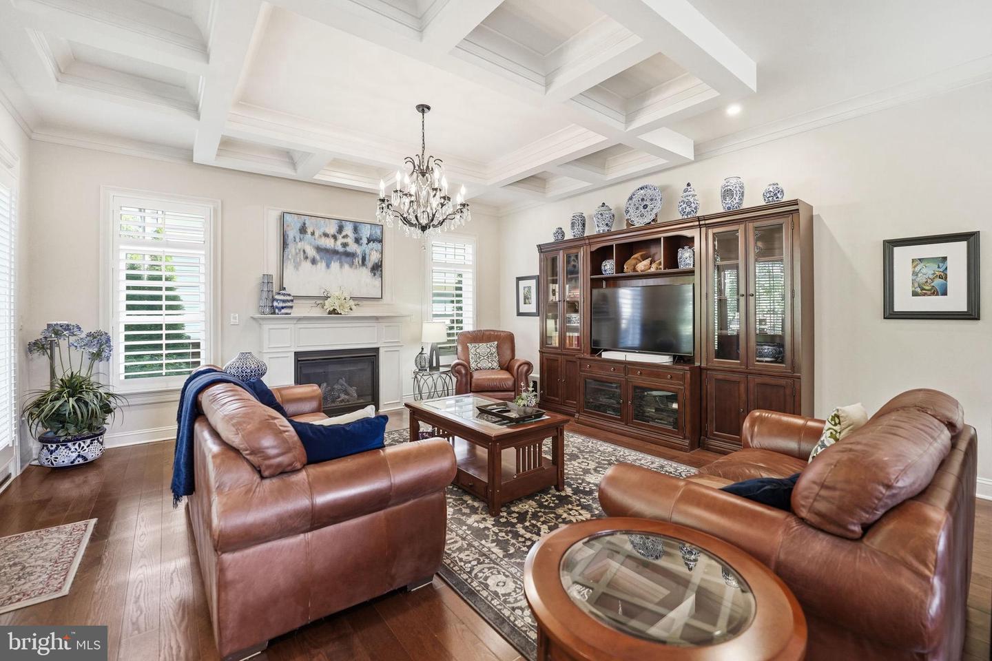 609 KINGSLEY RD SW, VIENNA, Virginia 22180, 7 Bedrooms Bedrooms, ,6 BathroomsBathrooms,Residential,For sale,609 KINGSLEY RD SW,VAFX2293560 MLS # VAFX2293560