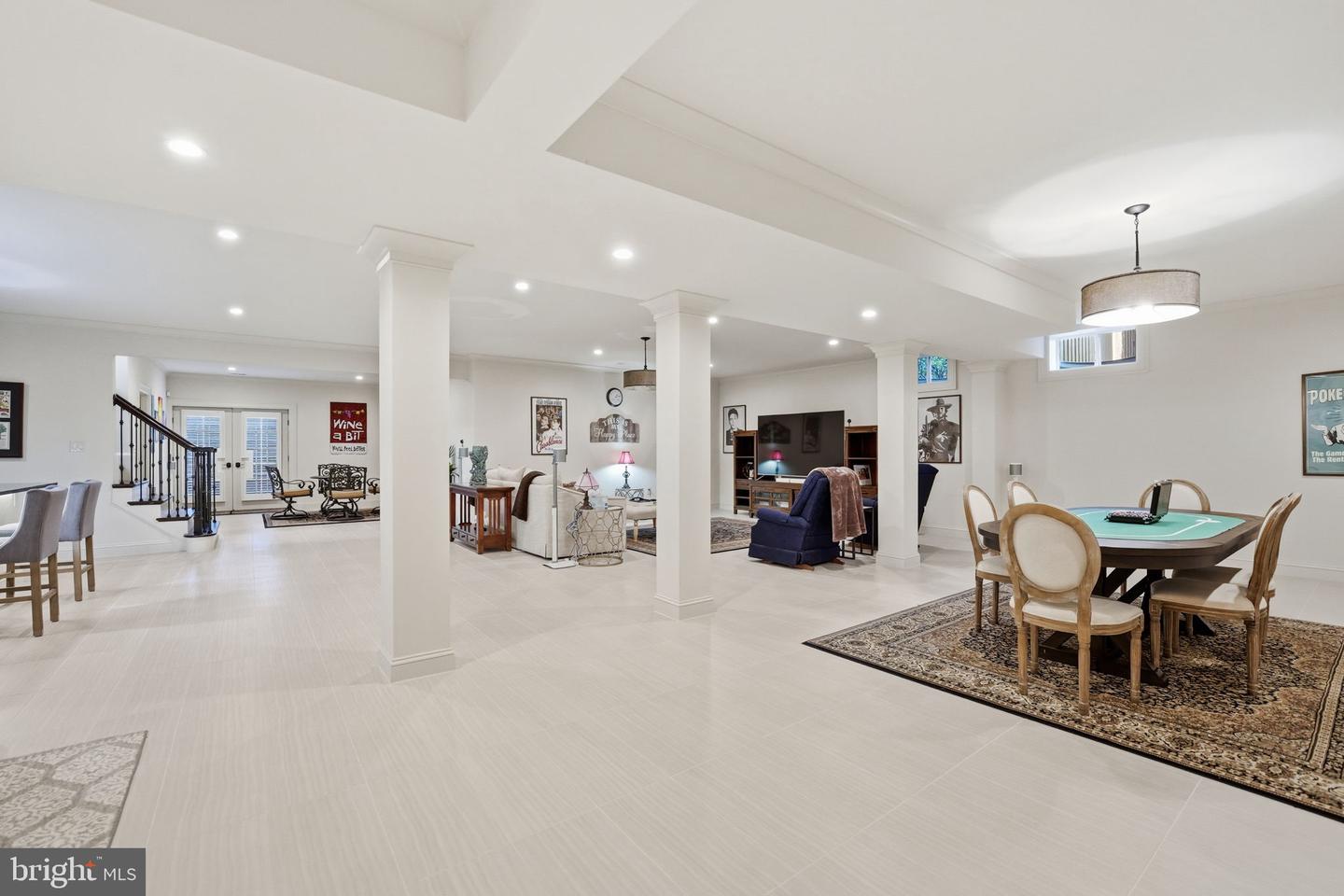 609 KINGSLEY RD SW, VIENNA, Virginia 22180, 7 Bedrooms Bedrooms, ,6 BathroomsBathrooms,Residential,For sale,609 KINGSLEY RD SW,VAFX2293560 MLS # VAFX2293560