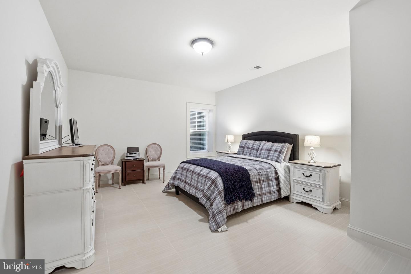 609 KINGSLEY RD SW, VIENNA, Virginia 22180, 7 Bedrooms Bedrooms, ,6 BathroomsBathrooms,Residential,For sale,609 KINGSLEY RD SW,VAFX2293560 MLS # VAFX2293560