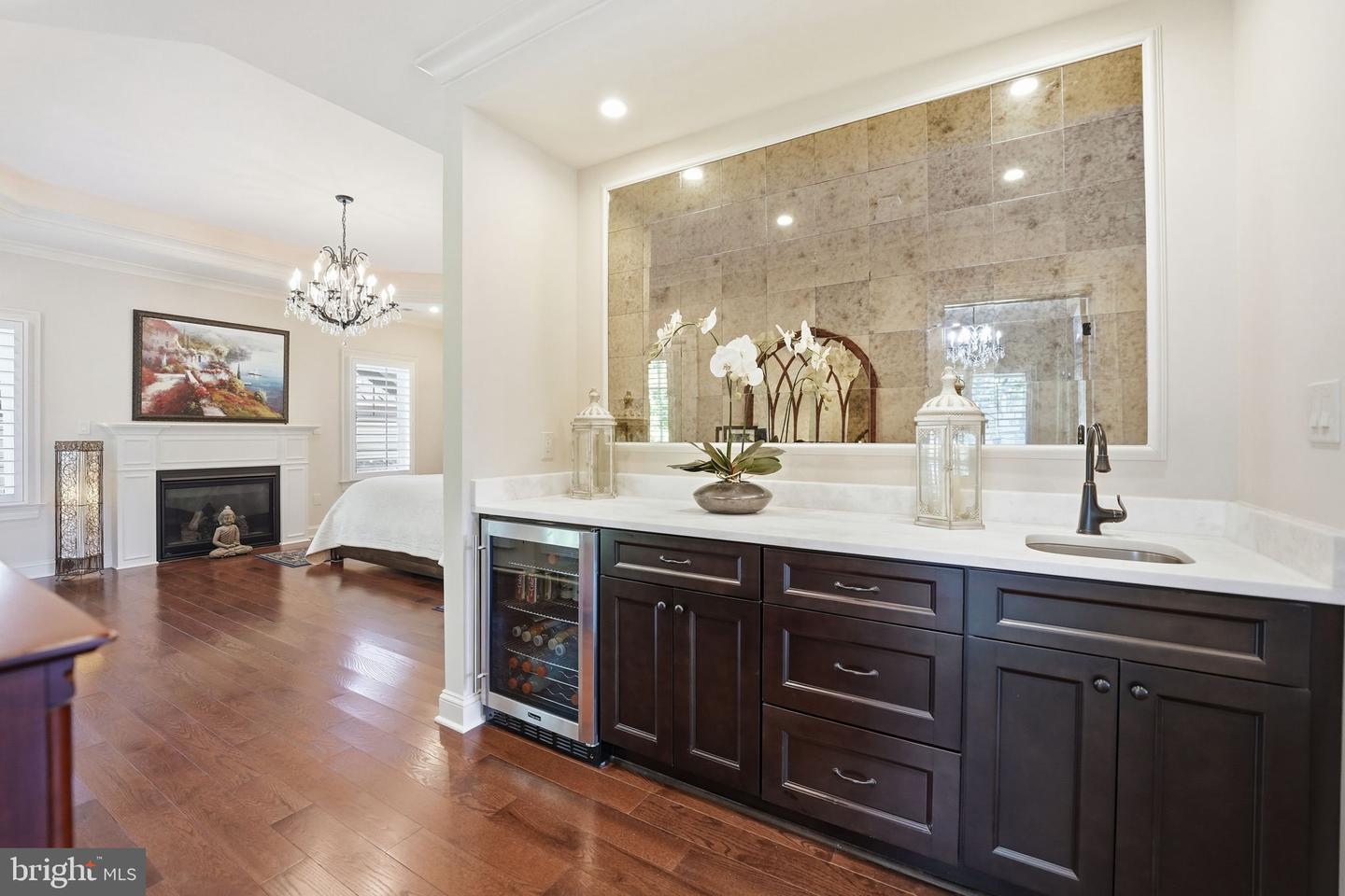 609 KINGSLEY RD SW, VIENNA, Virginia 22180, 7 Bedrooms Bedrooms, ,6 BathroomsBathrooms,Residential,For sale,609 KINGSLEY RD SW,VAFX2293560 MLS # VAFX2293560