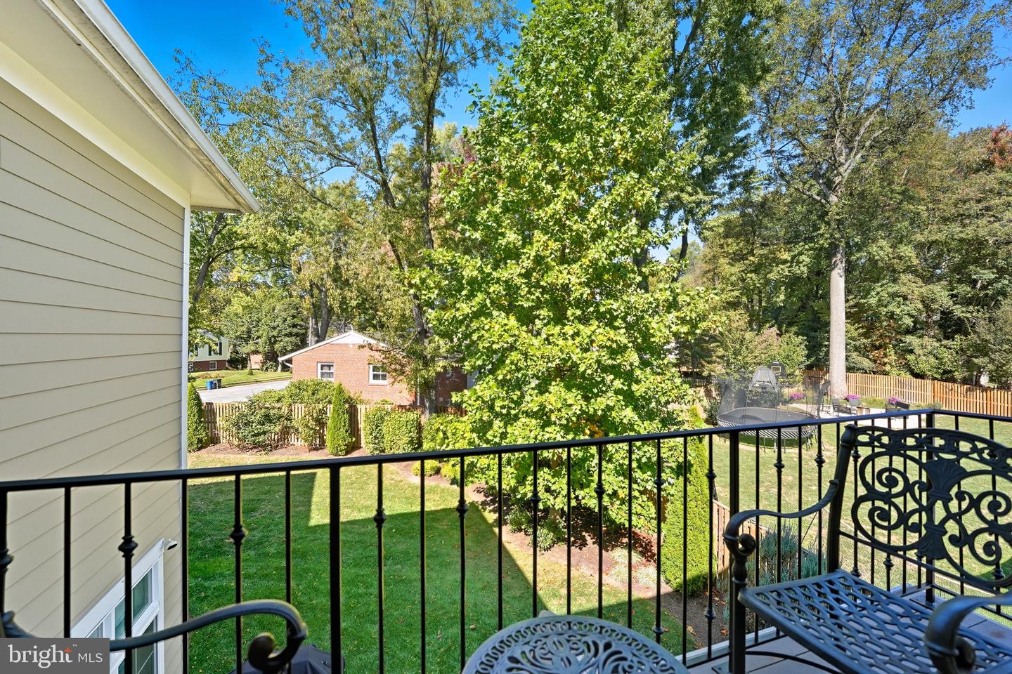 609 KINGSLEY RD SW, VIENNA, Virginia 22180, 7 Bedrooms Bedrooms, ,6 BathroomsBathrooms,Residential,For sale,609 KINGSLEY RD SW,VAFX2293560 MLS # VAFX2293560