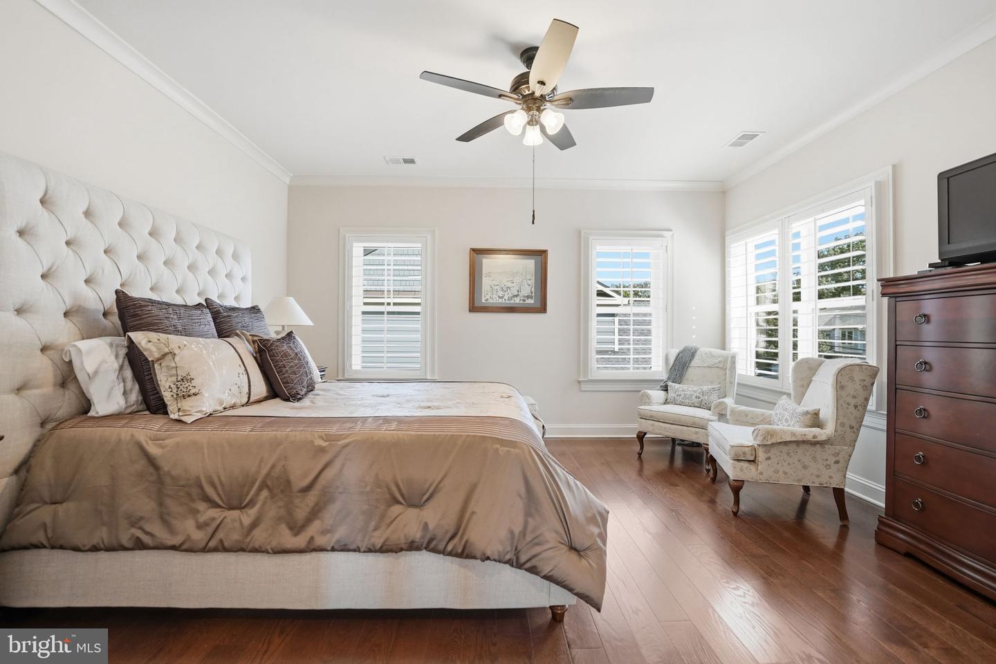 609 KINGSLEY RD SW, VIENNA, Virginia 22180, 7 Bedrooms Bedrooms, ,6 BathroomsBathrooms,Residential,For sale,609 KINGSLEY RD SW,VAFX2293560 MLS # VAFX2293560