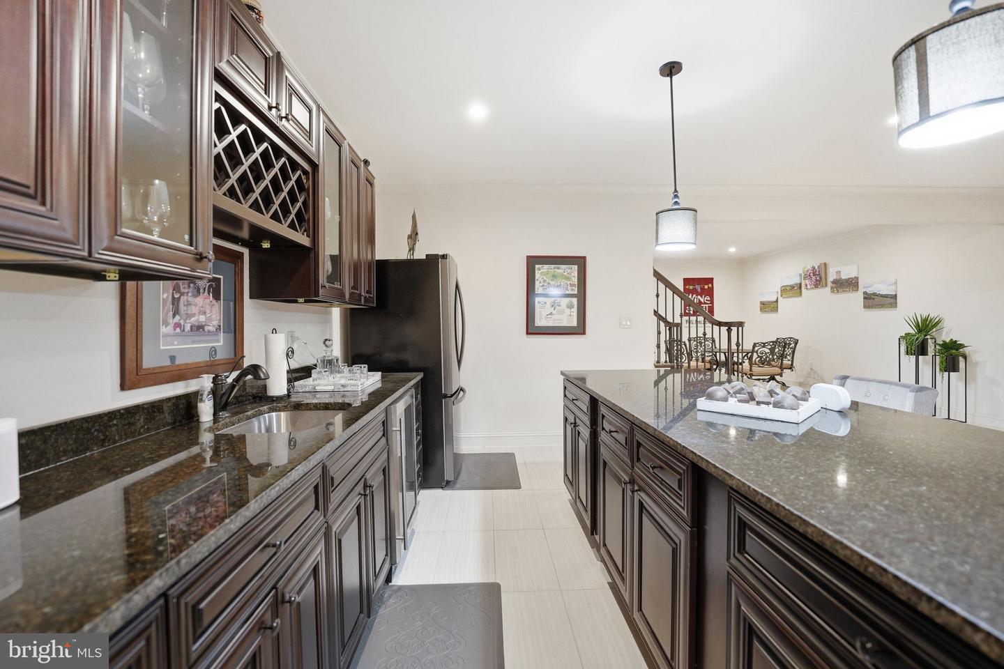 609 KINGSLEY RD SW, VIENNA, Virginia 22180, 7 Bedrooms Bedrooms, ,6 BathroomsBathrooms,Residential,For sale,609 KINGSLEY RD SW,VAFX2293560 MLS # VAFX2293560