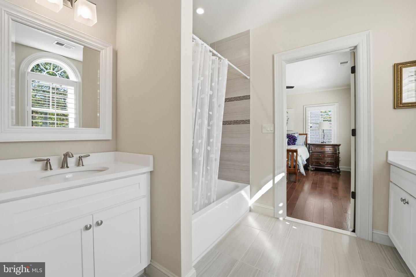 609 KINGSLEY RD SW, VIENNA, Virginia 22180, 7 Bedrooms Bedrooms, ,6 BathroomsBathrooms,Residential,For sale,609 KINGSLEY RD SW,VAFX2293560 MLS # VAFX2293560