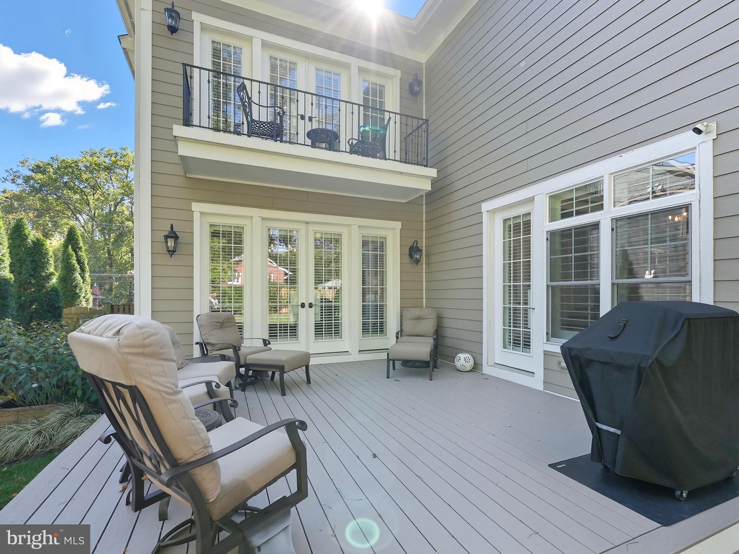 609 KINGSLEY RD SW, VIENNA, Virginia 22180, 7 Bedrooms Bedrooms, ,6 BathroomsBathrooms,Residential,For sale,609 KINGSLEY RD SW,VAFX2293560 MLS # VAFX2293560