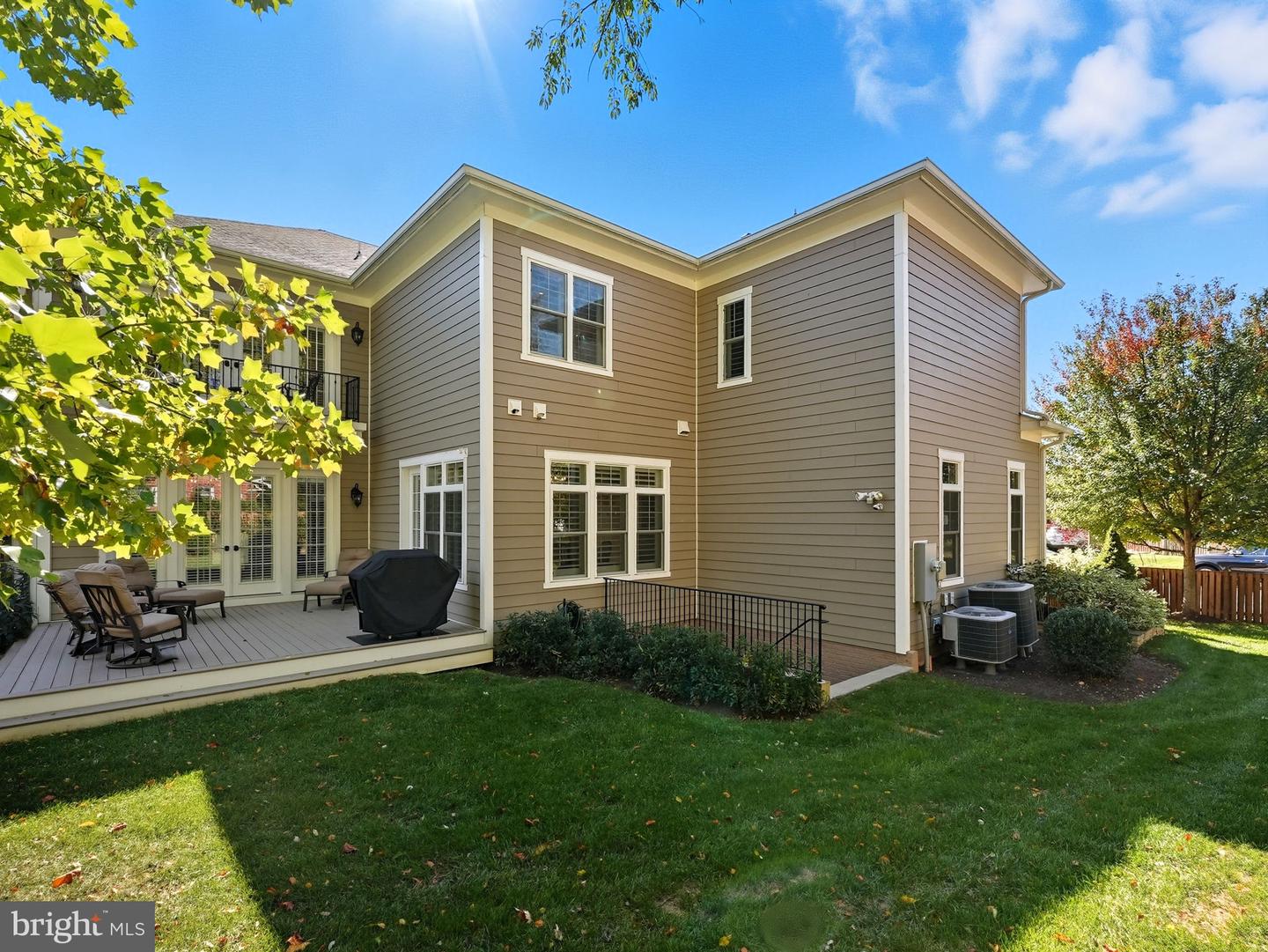 609 KINGSLEY RD SW, VIENNA, Virginia 22180, 7 Bedrooms Bedrooms, ,6 BathroomsBathrooms,Residential,For sale,609 KINGSLEY RD SW,VAFX2293560 MLS # VAFX2293560