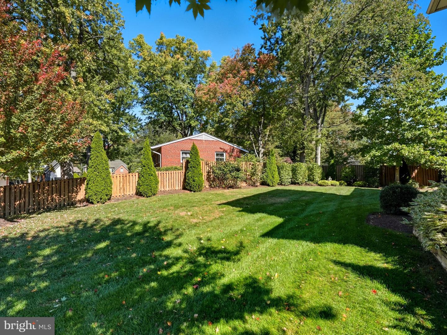 609 KINGSLEY RD SW, VIENNA, Virginia 22180, 7 Bedrooms Bedrooms, ,6 BathroomsBathrooms,Residential,For sale,609 KINGSLEY RD SW,VAFX2293560 MLS # VAFX2293560