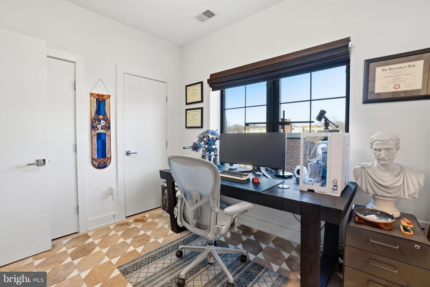 2642 39TH ST NW #6, WASHINGTON, District Of Columbia 20007, 2 Bedrooms Bedrooms, ,2 BathroomsBathrooms,Residential,For sale,2642 39TH ST NW #6,DCDC2248530 MLS # DCDC2248530