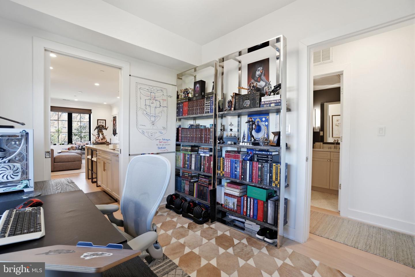 2642 39TH ST NW #6, WASHINGTON, District Of Columbia 20007, 2 Bedrooms Bedrooms, ,2 BathroomsBathrooms,Residential,For sale,2642 39TH ST NW #6,DCDC2248530 MLS # DCDC2248530