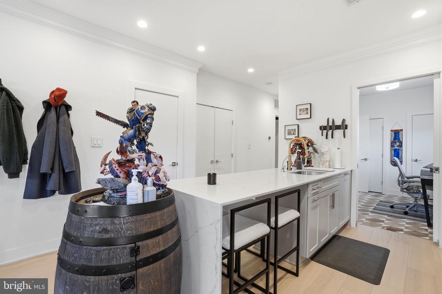 2642 39TH ST NW #6, WASHINGTON, District Of Columbia 20007, 2 Bedrooms Bedrooms, ,2 BathroomsBathrooms,Residential,For sale,2642 39TH ST NW #6,DCDC2248530 MLS # DCDC2248530