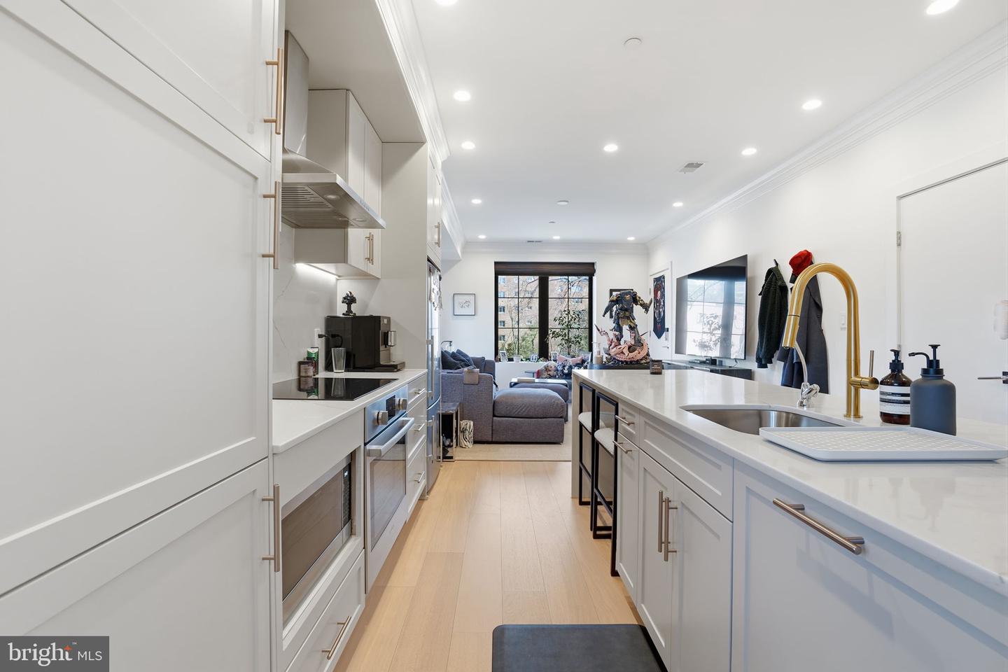 2642 39TH ST NW #6, WASHINGTON, District Of Columbia 20007, 2 Bedrooms Bedrooms, ,2 BathroomsBathrooms,Residential,For sale,2642 39TH ST NW #6,DCDC2248530 MLS # DCDC2248530