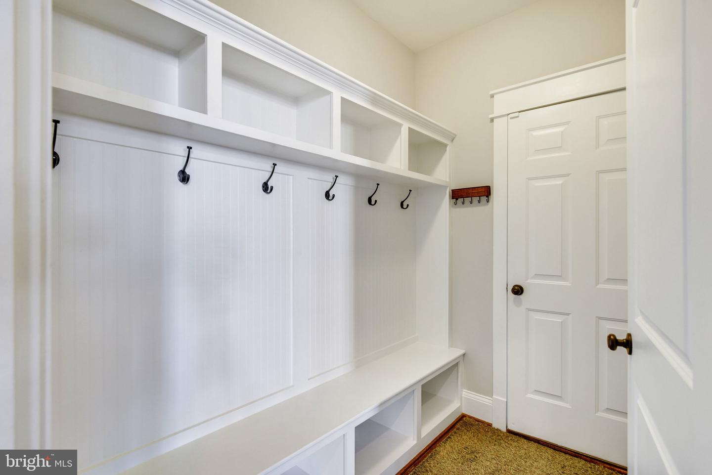 6632 LANGDON CT, MCLEAN, Virginia 22101, 6 Bedrooms Bedrooms, ,5 BathroomsBathrooms,Residential,For sale,6632 LANGDON CT,VAFX2293648 MLS # VAFX2293648