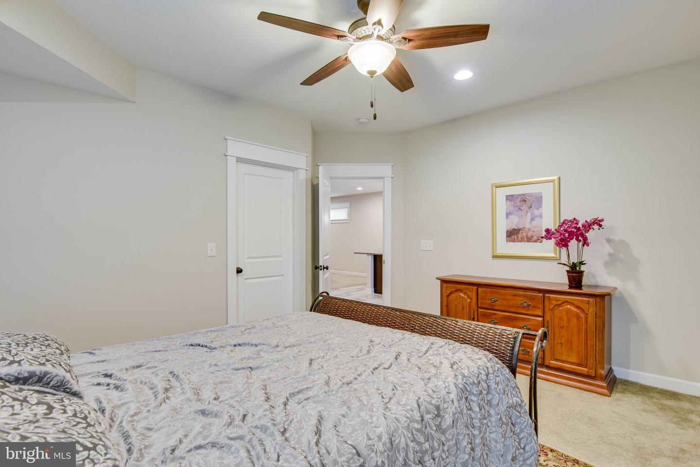 6632 LANGDON CT, MCLEAN, Virginia 22101, 6 Bedrooms Bedrooms, ,5 BathroomsBathrooms,Residential,For sale,6632 LANGDON CT,VAFX2293648 MLS # VAFX2293648