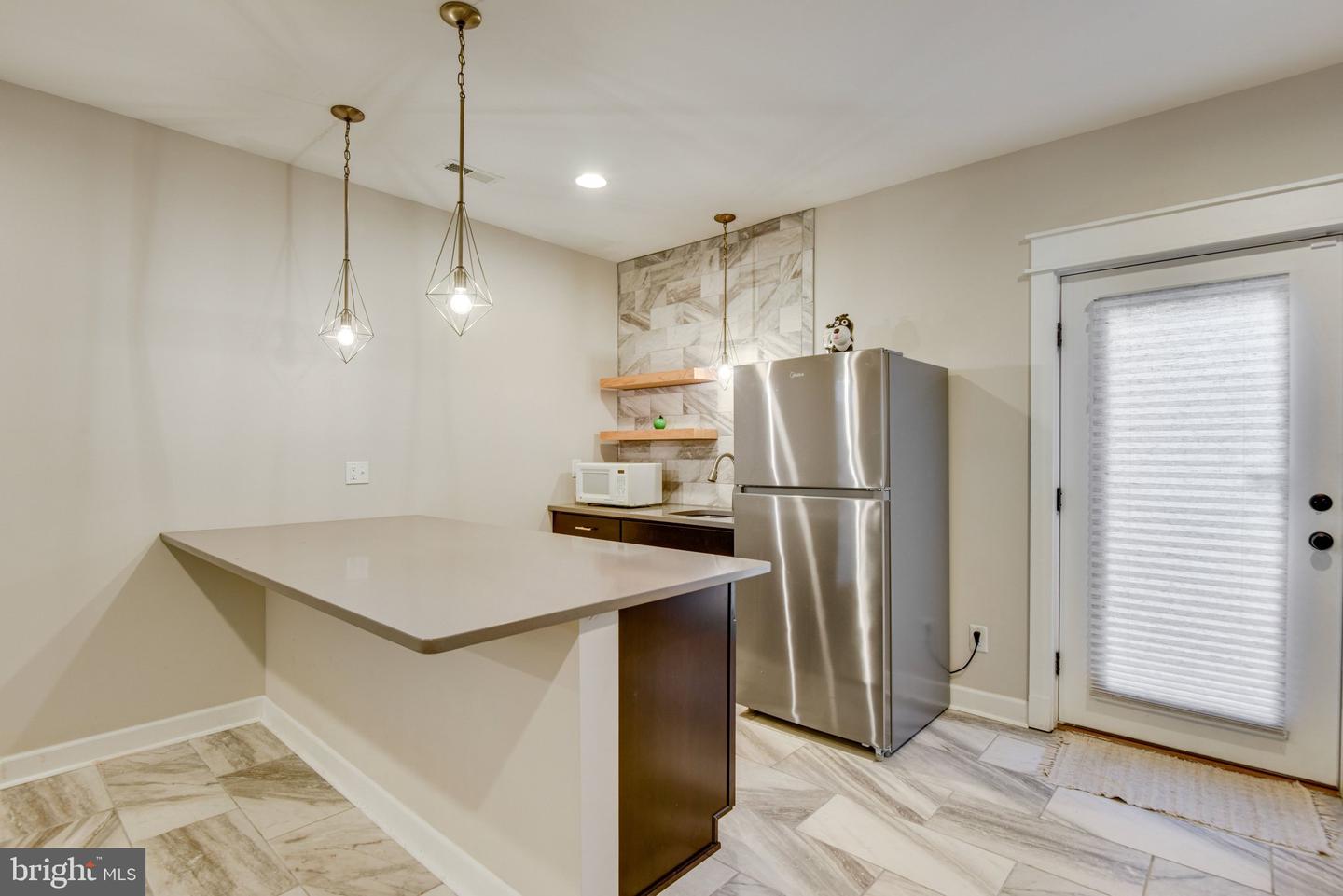 6632 LANGDON CT, MCLEAN, Virginia 22101, 6 Bedrooms Bedrooms, ,5 BathroomsBathrooms,Residential,For sale,6632 LANGDON CT,VAFX2293648 MLS # VAFX2293648