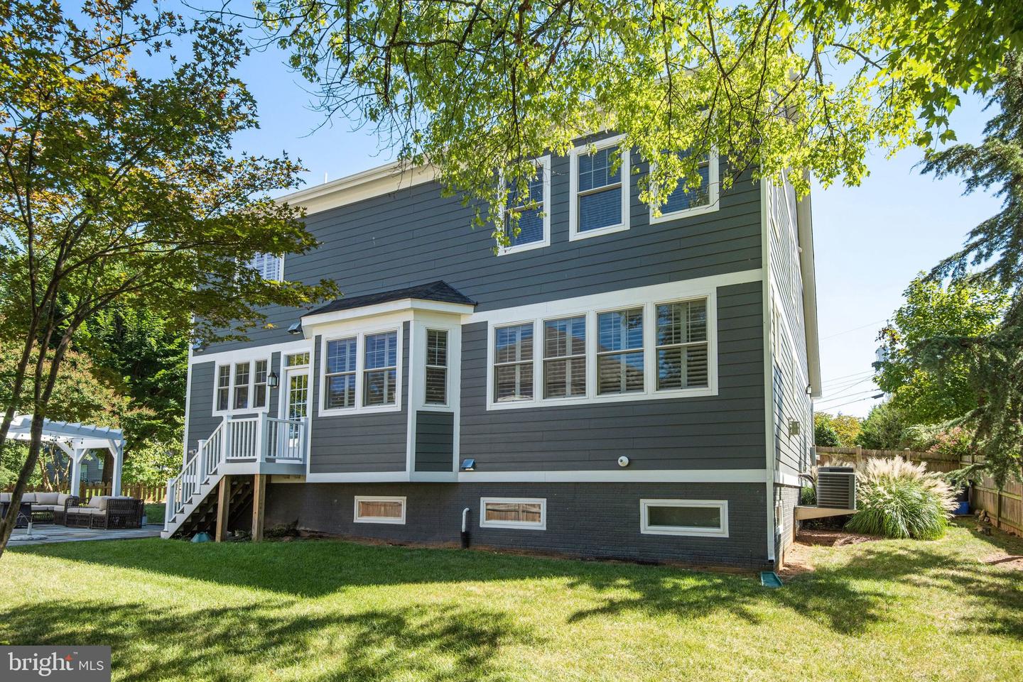 6632 LANGDON CT, MCLEAN, Virginia 22101, 6 Bedrooms Bedrooms, ,5 BathroomsBathrooms,Residential,For sale,6632 LANGDON CT,VAFX2293648 MLS # VAFX2293648