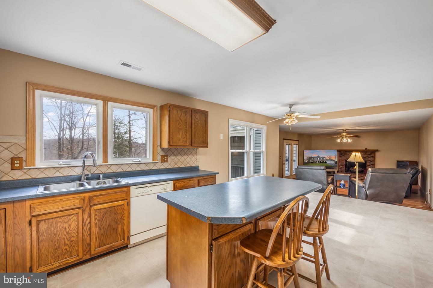 3 SNOW MEADOW LN, STAFFORD, Virginia 22554, 4 Bedrooms Bedrooms, ,3 BathroomsBathrooms,Residential,For sale,3 SNOW MEADOW LN,VAST2046570 MLS # VAST2046570