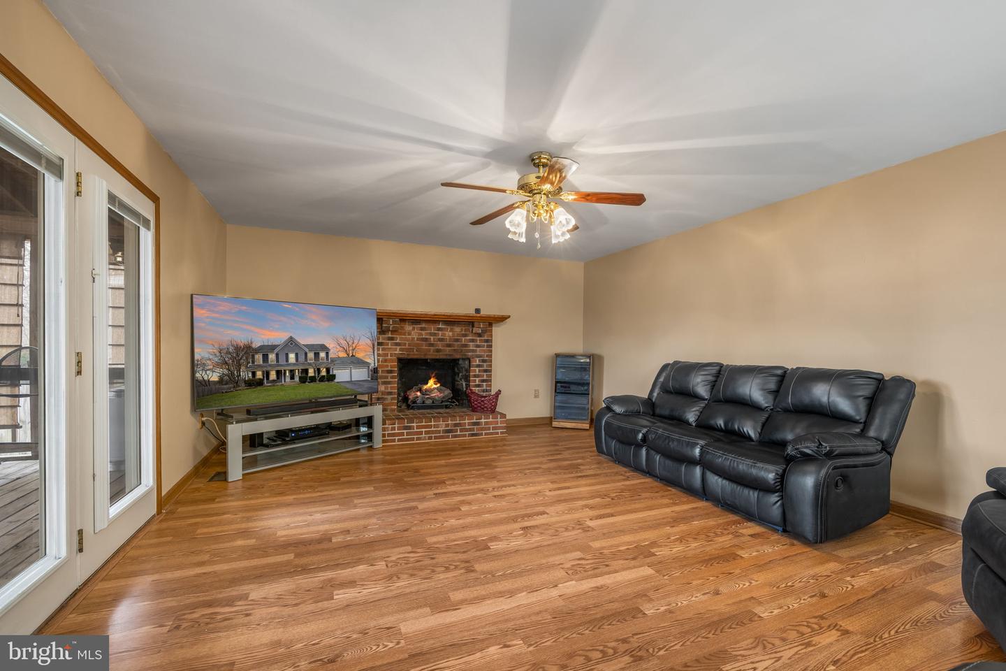 3 SNOW MEADOW LN, STAFFORD, Virginia 22554, 4 Bedrooms Bedrooms, ,3 BathroomsBathrooms,Residential,For sale,3 SNOW MEADOW LN,VAST2046570 MLS # VAST2046570