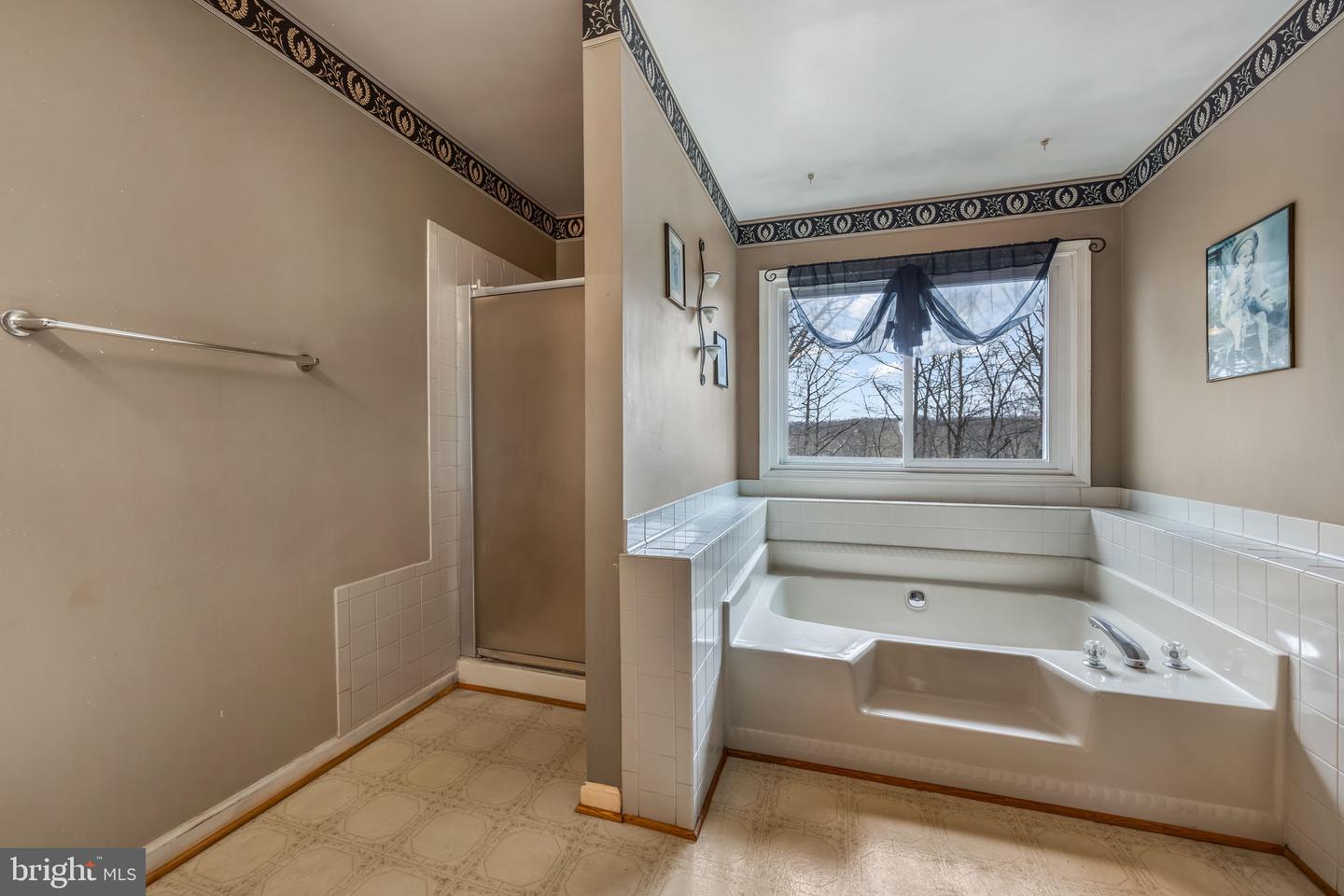 3 SNOW MEADOW LN, STAFFORD, Virginia 22554, 4 Bedrooms Bedrooms, ,3 BathroomsBathrooms,Residential,For sale,3 SNOW MEADOW LN,VAST2046570 MLS # VAST2046570