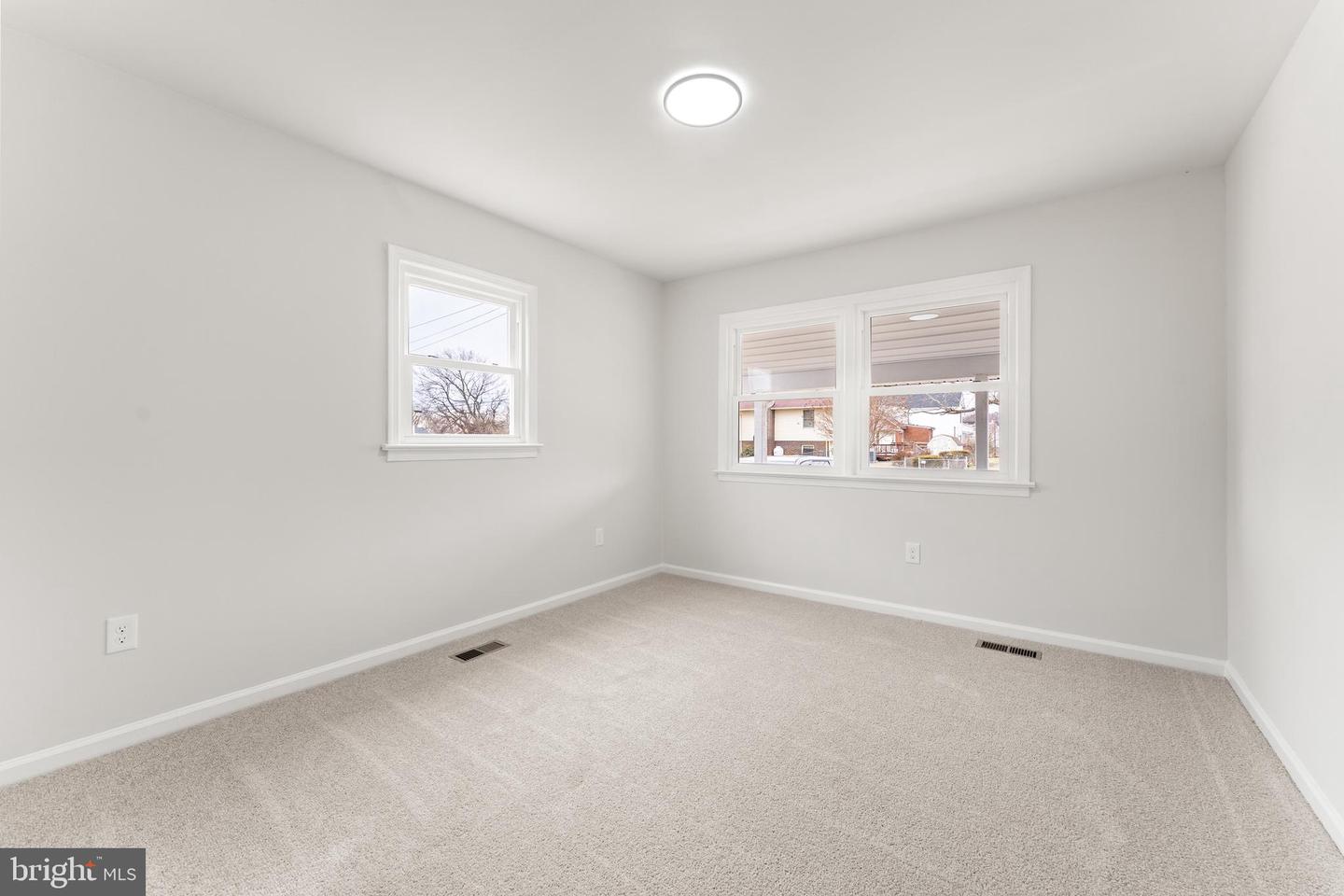 423 MCKINNEY ST, FREDERICKSBURG, Virginia 22401, 4 Bedrooms Bedrooms, ,2 BathroomsBathrooms,Residential,For sale,423 MCKINNEY ST,VAFB2009742 MLS # VAFB2009742