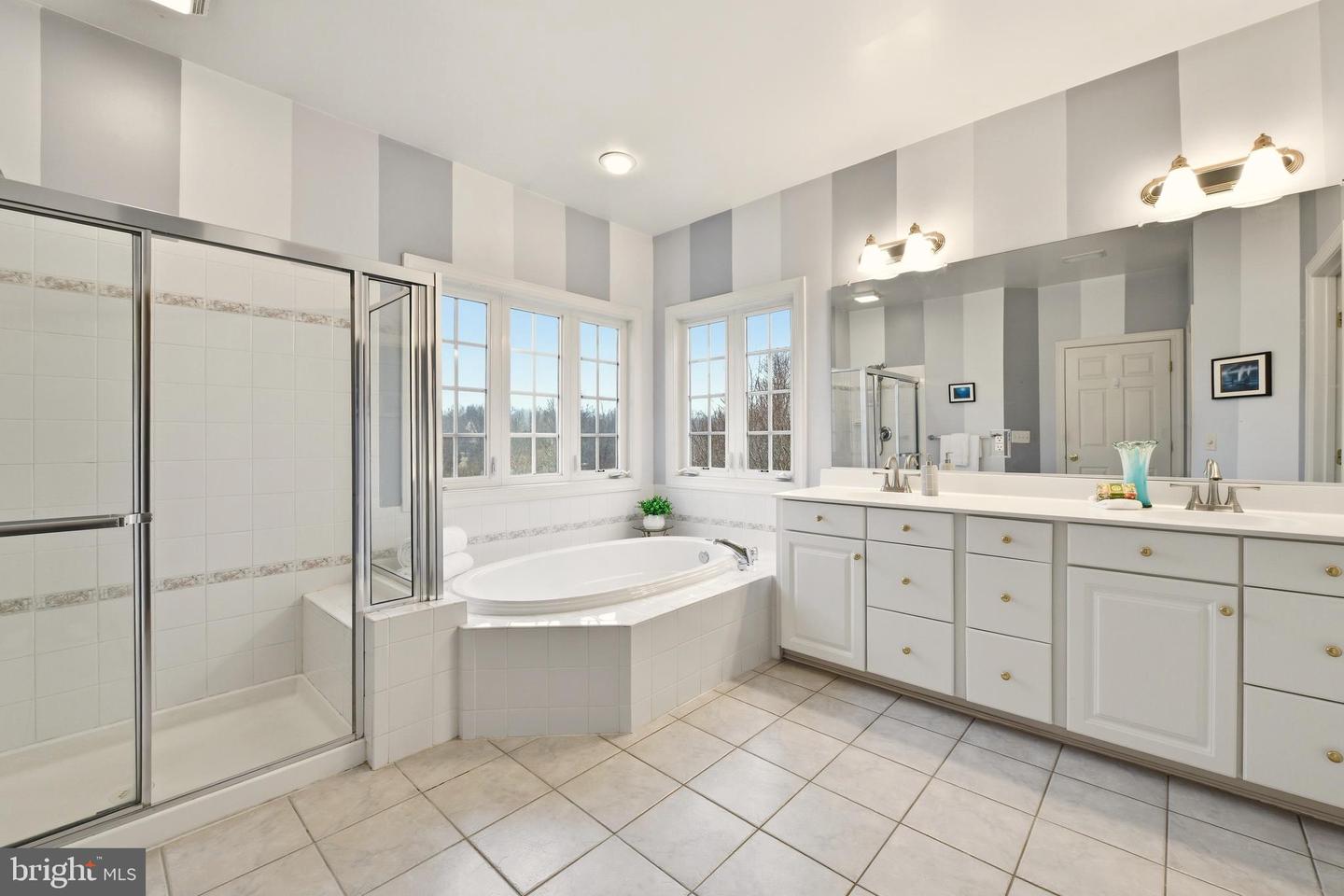 5446 LICK RIVER LN, GAINESVILLE, Virginia 20155, 5 Bedrooms Bedrooms, ,4 BathroomsBathrooms,Residential,For sale,5446 LICK RIVER LN,VAPW2113652 MLS # VAPW2113652