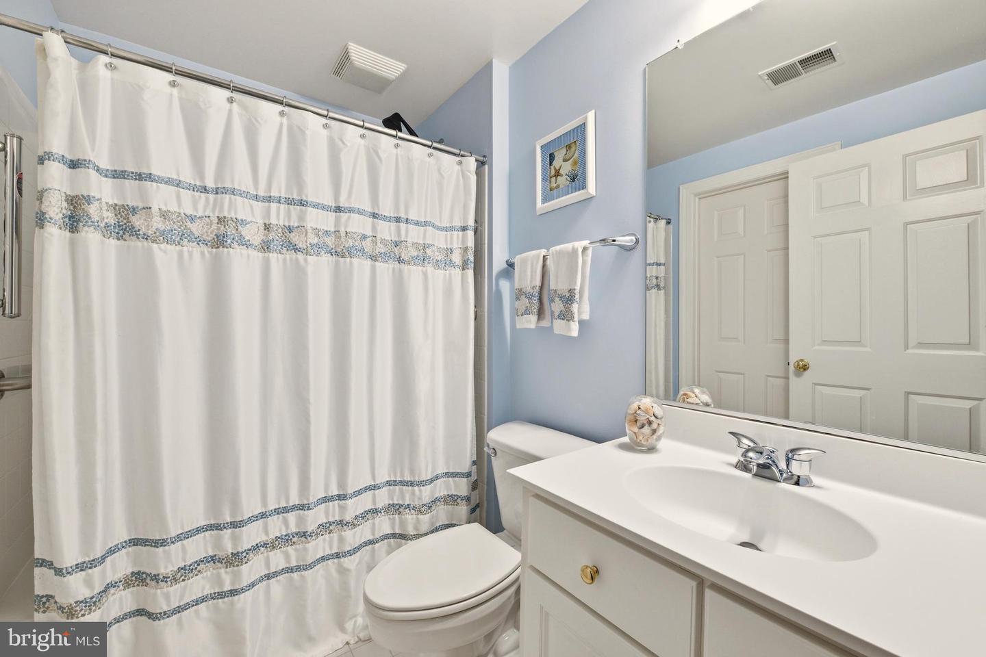 5446 LICK RIVER LN, GAINESVILLE, Virginia 20155, 5 Bedrooms Bedrooms, ,4 BathroomsBathrooms,Residential,For sale,5446 LICK RIVER LN,VAPW2113652 MLS # VAPW2113652