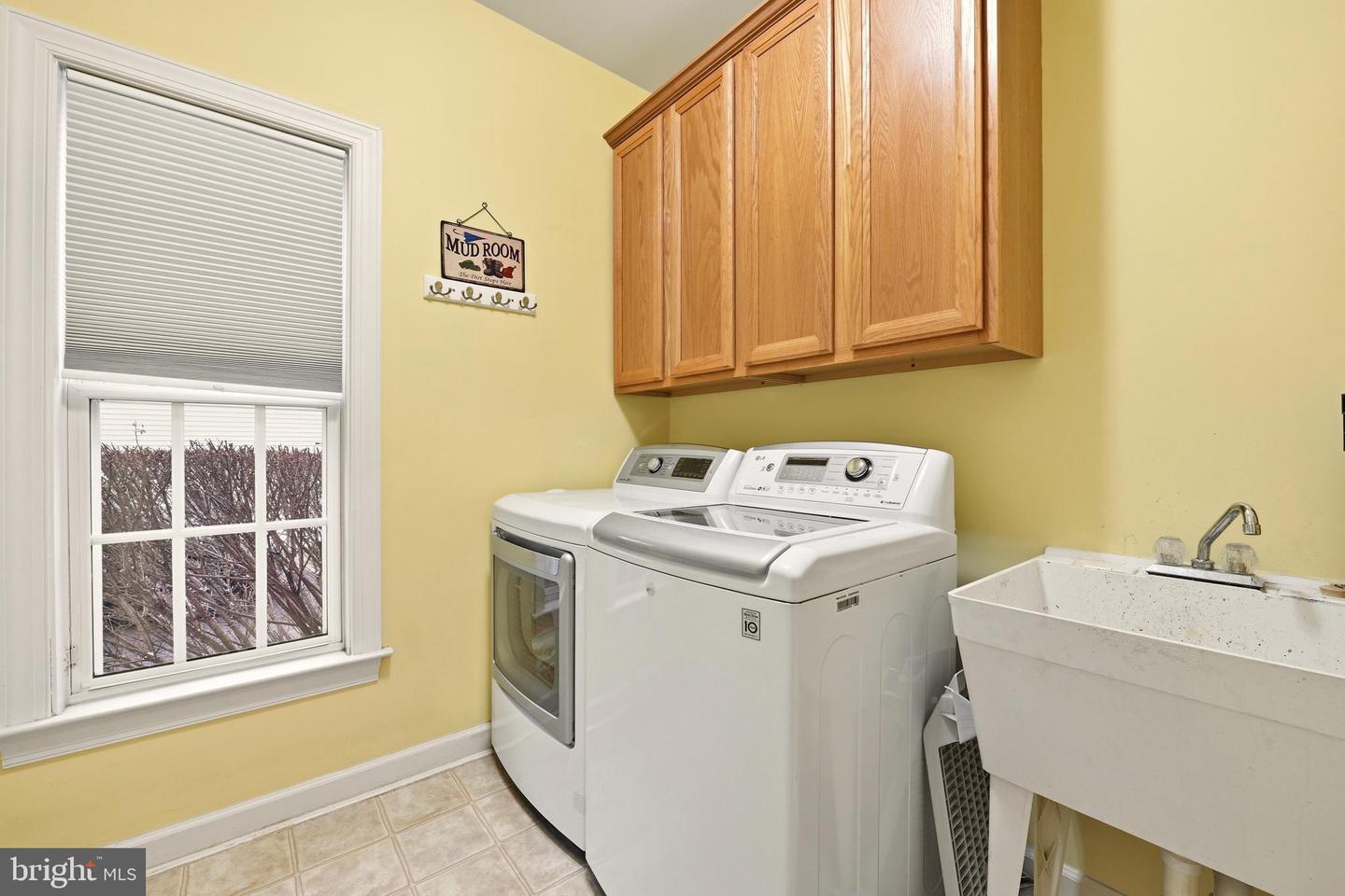 5446 LICK RIVER LN, GAINESVILLE, Virginia 20155, 5 Bedrooms Bedrooms, ,4 BathroomsBathrooms,Residential,For sale,5446 LICK RIVER LN,VAPW2113652 MLS # VAPW2113652