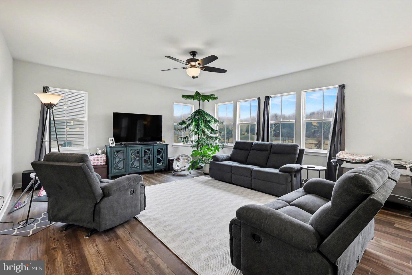 18508 NEWMACHAR CT, JEFFERSONTON, Virginia 22724, 5 Bedrooms Bedrooms, 19 Rooms Rooms,3 BathroomsBathrooms,Residential,For sale,18508 NEWMACHAR CT,VACU2012832 MLS # VACU2012832