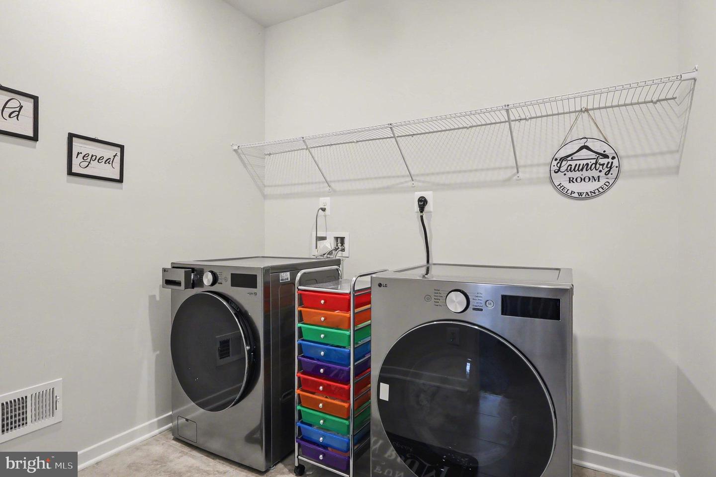 18508 NEWMACHAR CT, JEFFERSONTON, Virginia 22724, 5 Bedrooms Bedrooms, 19 Rooms Rooms,3 BathroomsBathrooms,Residential,For sale,18508 NEWMACHAR CT,VACU2012832 MLS # VACU2012832