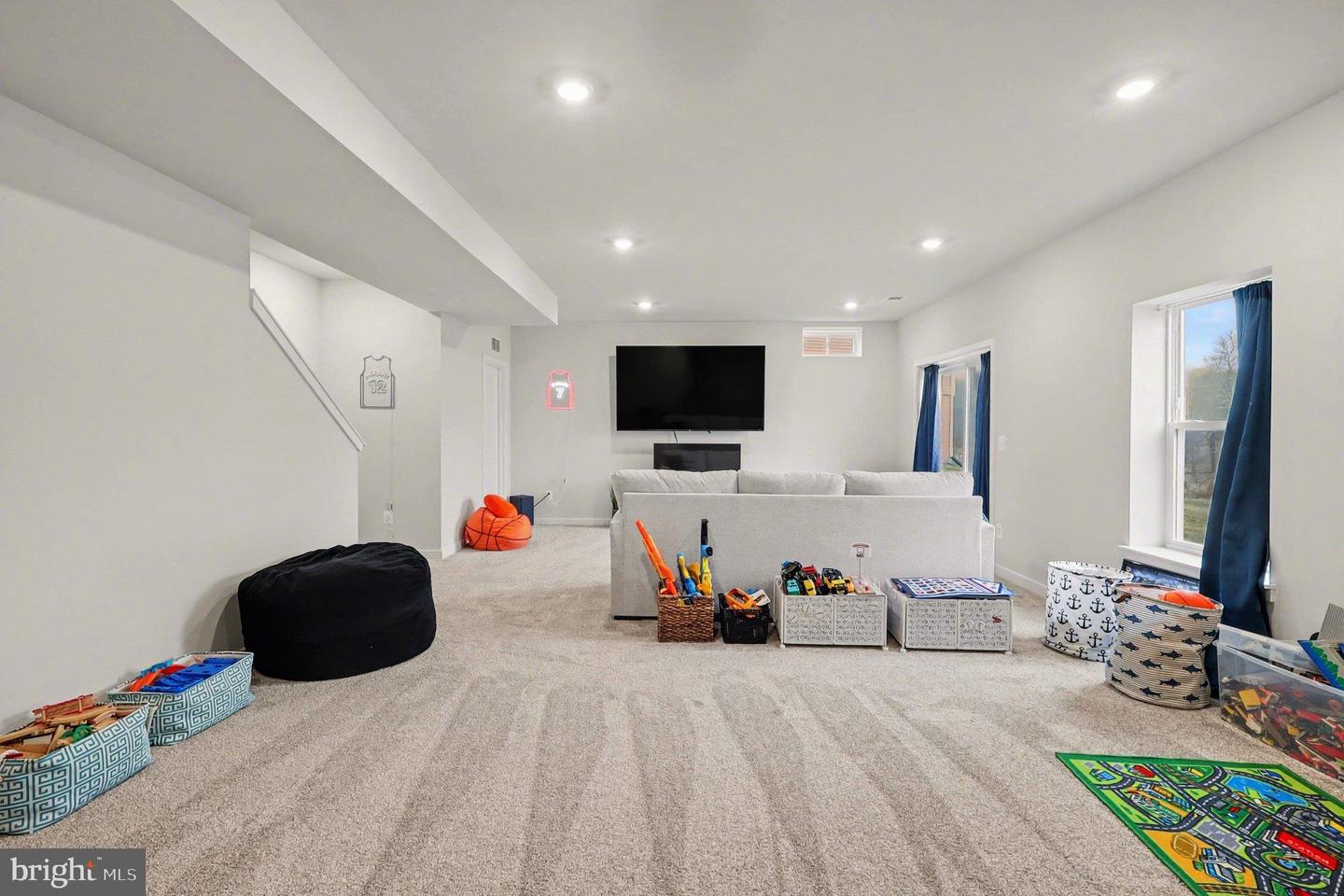 18508 NEWMACHAR CT, JEFFERSONTON, Virginia 22724, 5 Bedrooms Bedrooms, 19 Rooms Rooms,3 BathroomsBathrooms,Residential,For sale,18508 NEWMACHAR CT,VACU2012832 MLS # VACU2012832